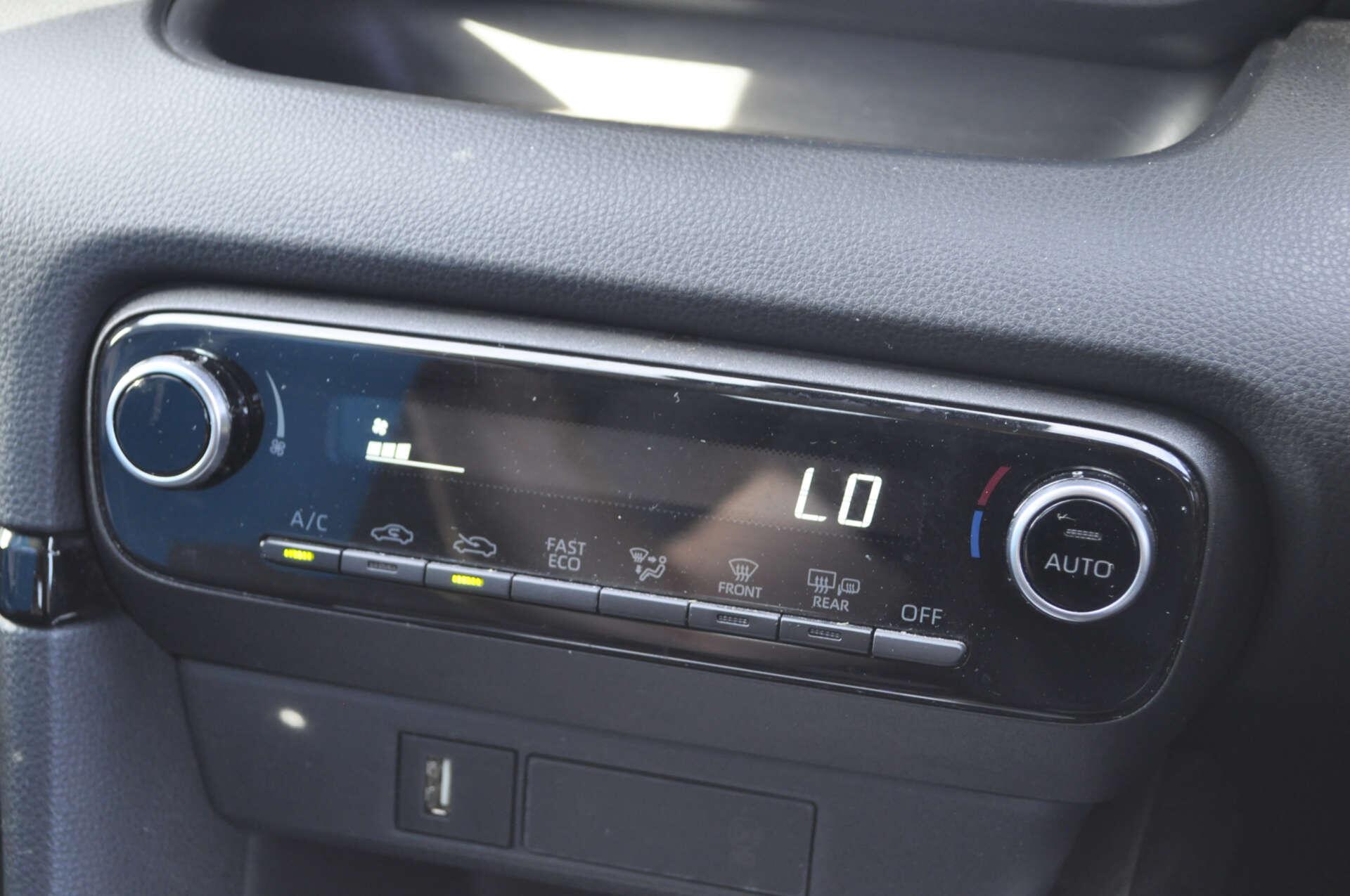 Toyota Yaris view 19