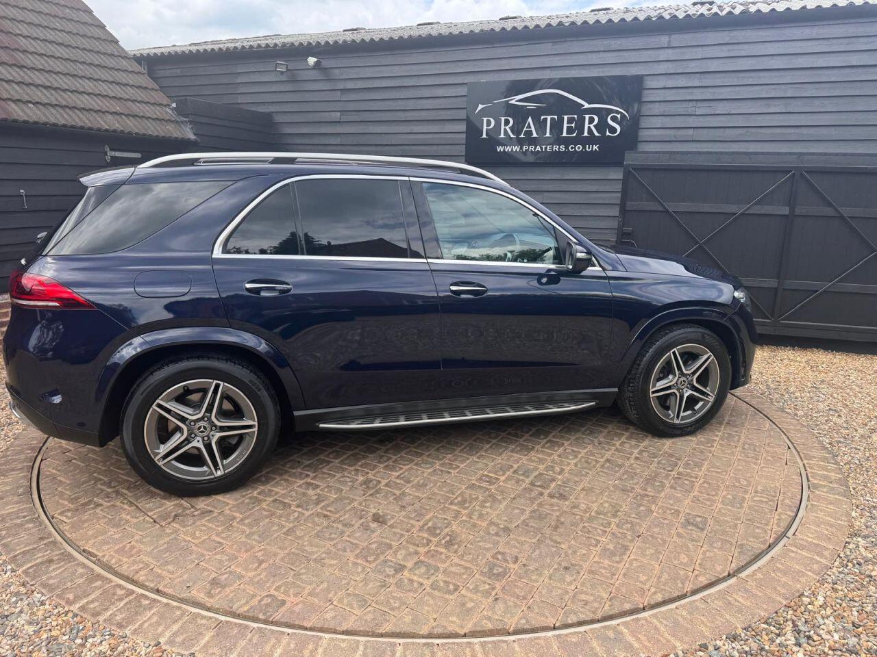 Mercedes-Benz Gle view 33