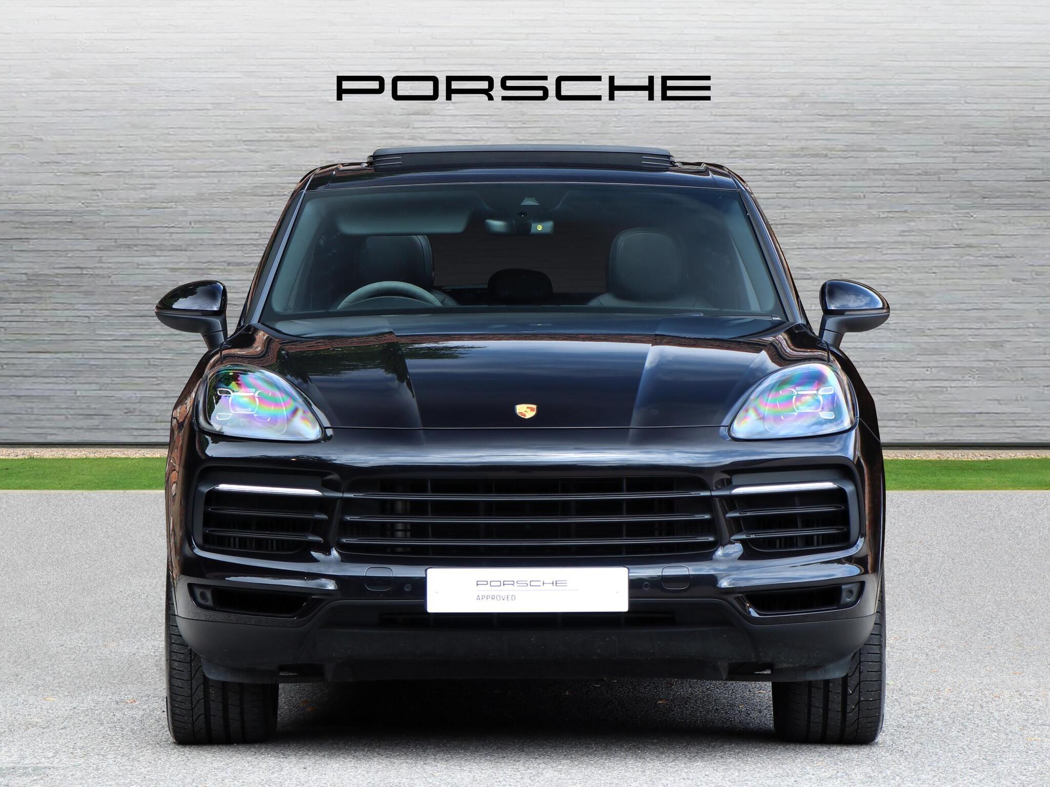Porsche Cayenne view 7