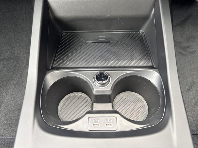 BMW 1 Series view 36