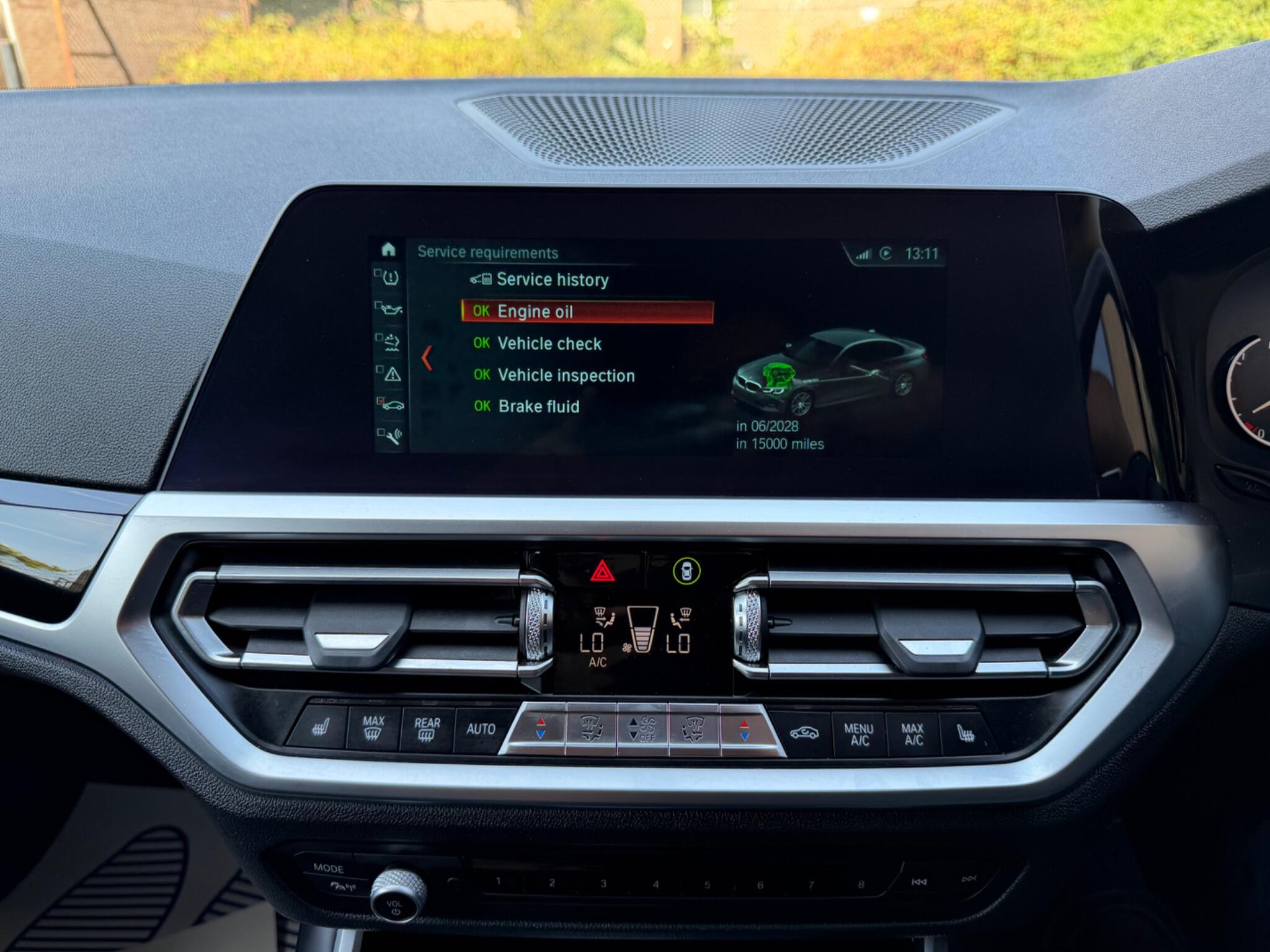 BMW 3 Series view 44