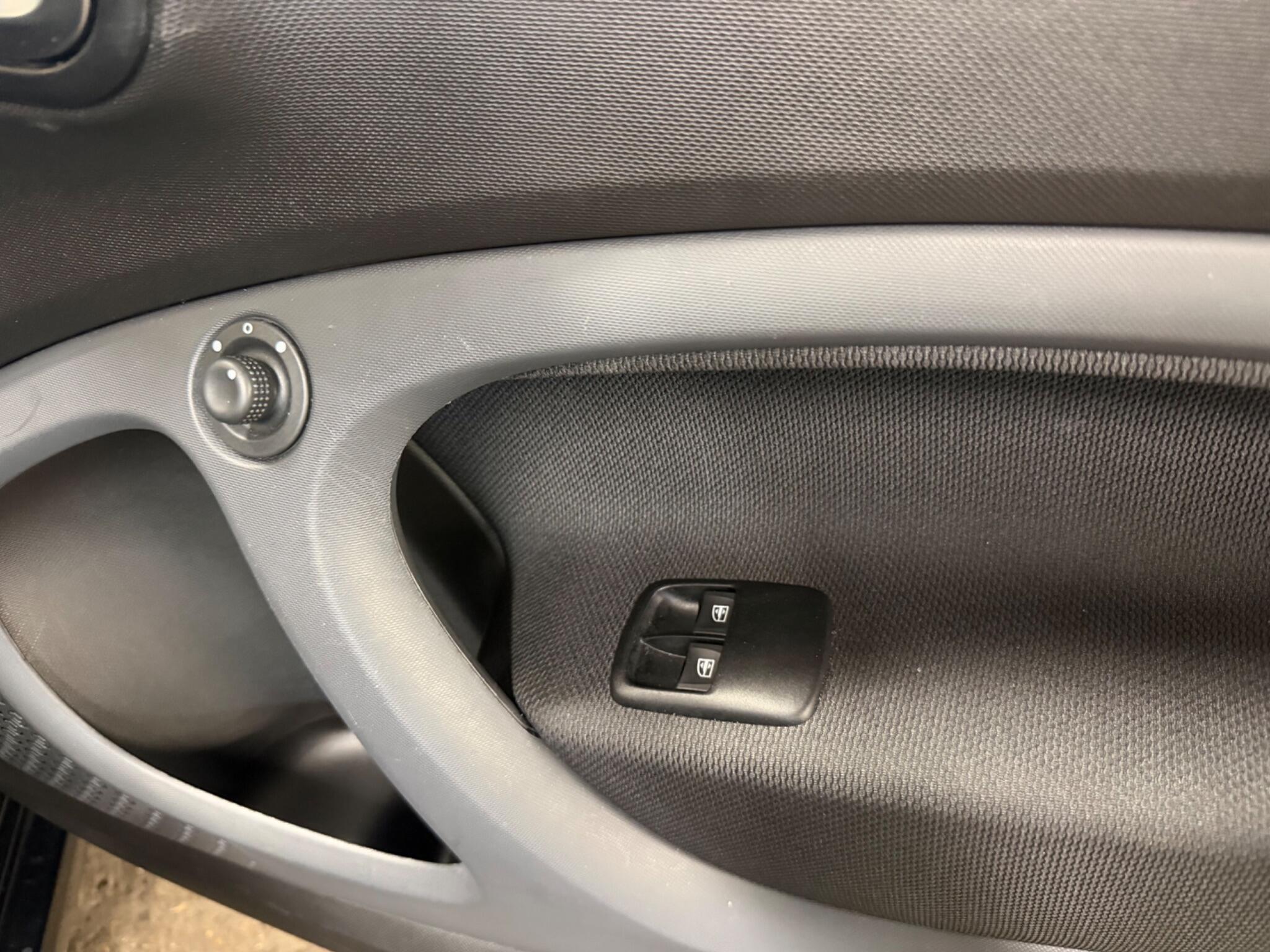 Smart Fortwo view 13