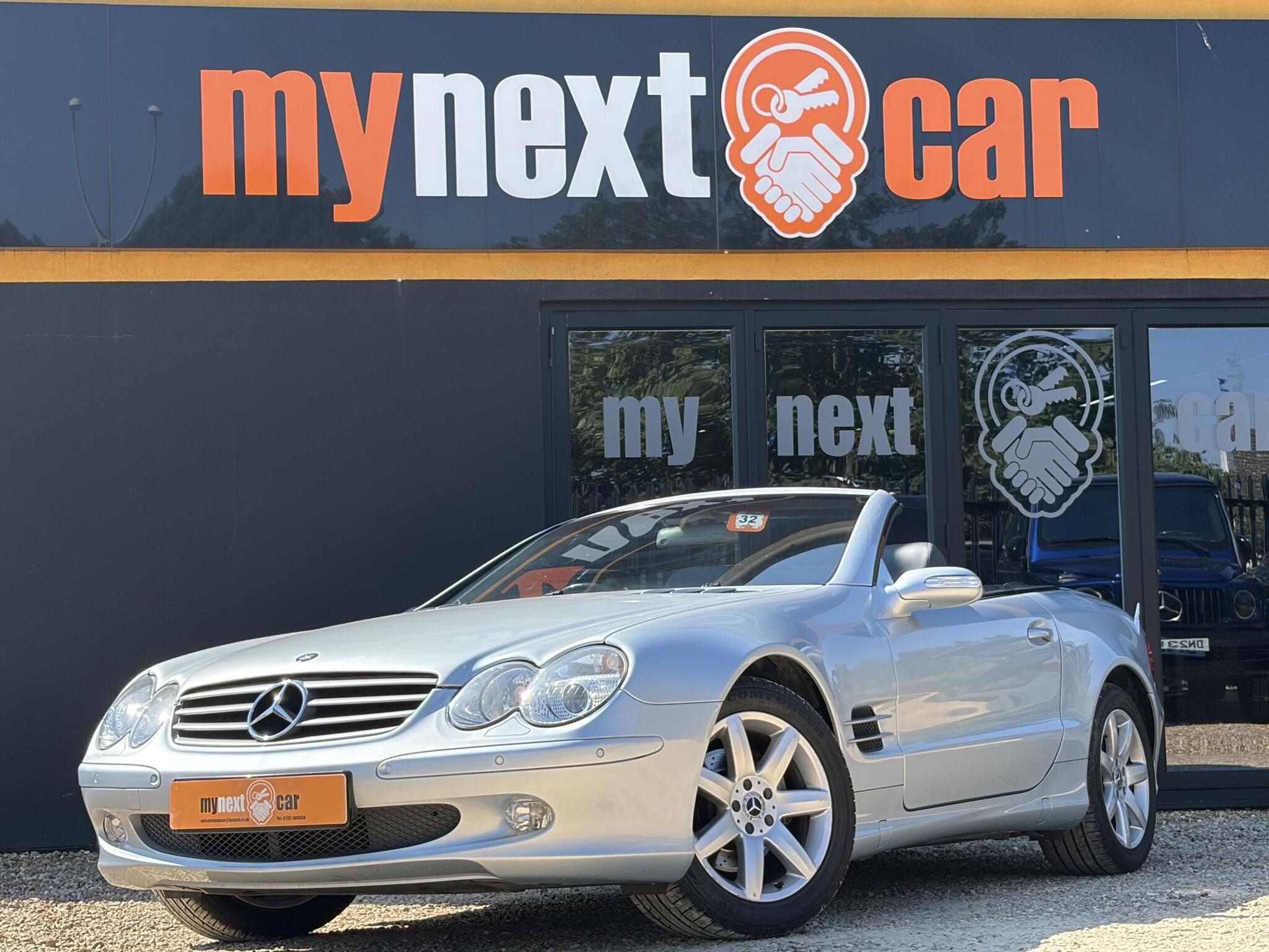 Mercedes-Benz SL view 4