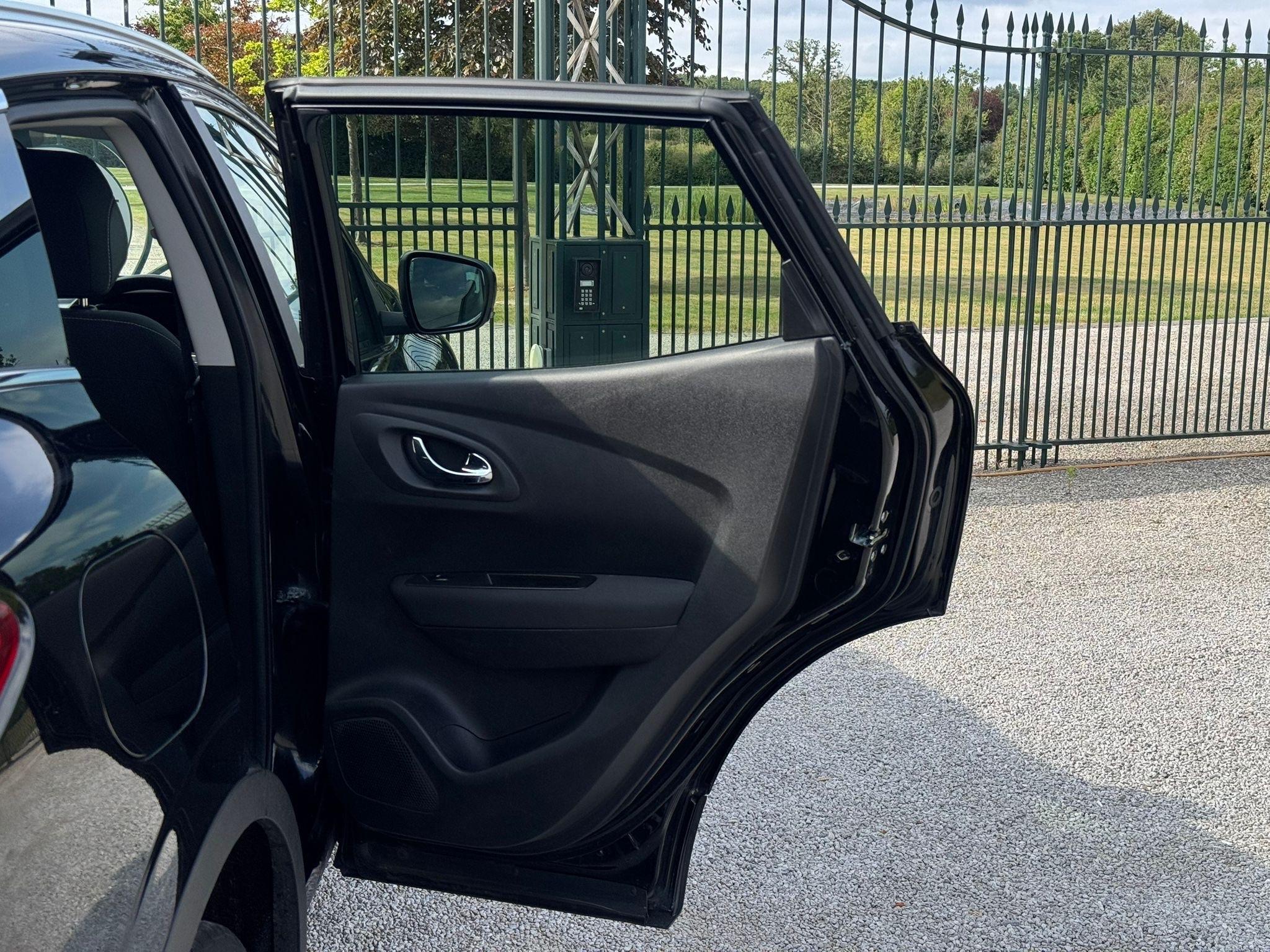 2018 Renault Kadjar 1.3 TCe Dynamique Nav Euro 6 (s/s) 5dr • 99,890 miles image 23