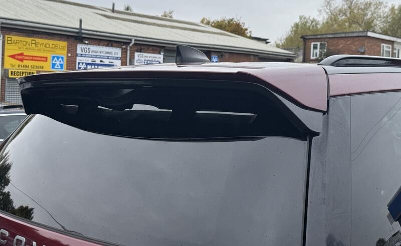Land Rover Discovery view 18