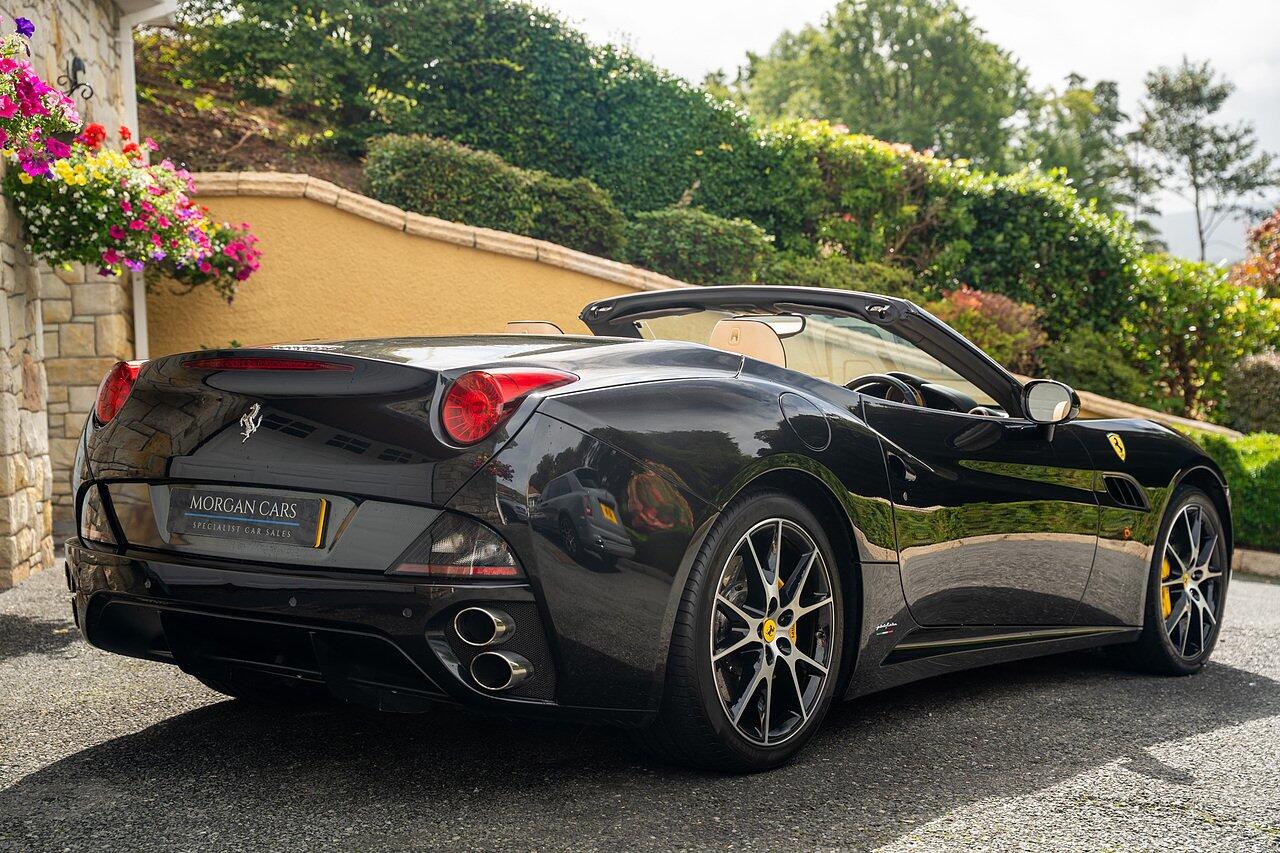 Ferrari California view 9