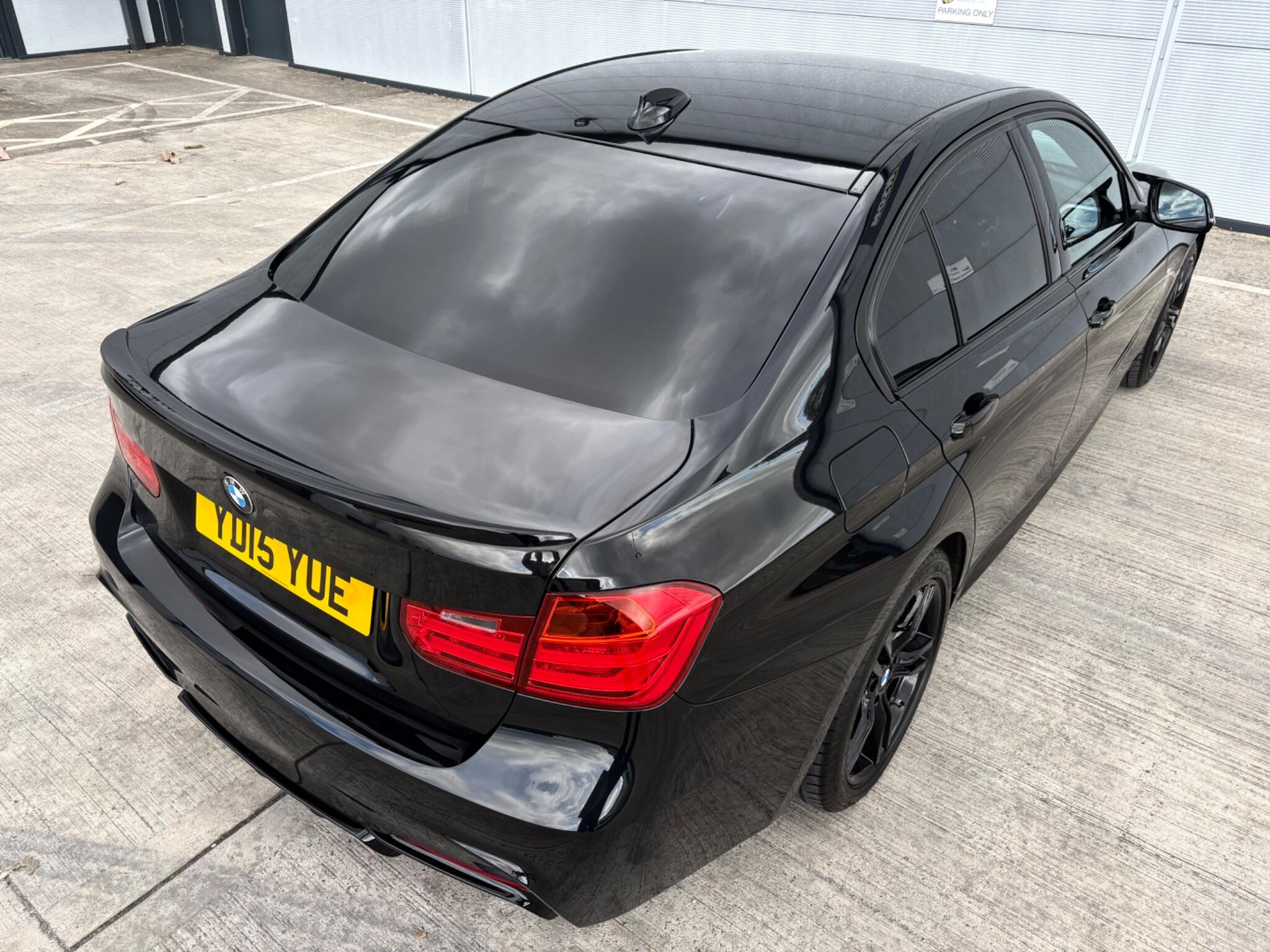 BMW 3 Series view 16