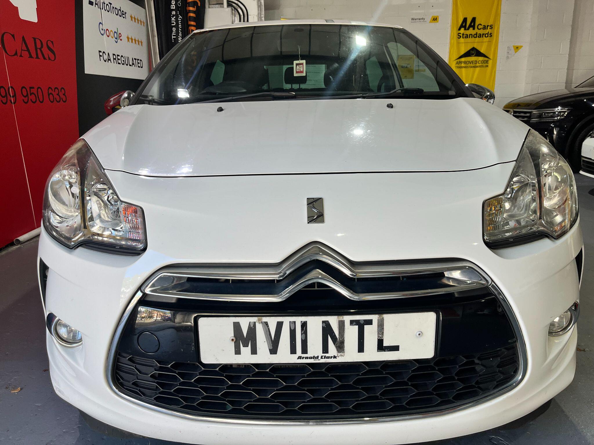 Citroen DS3 view 3
