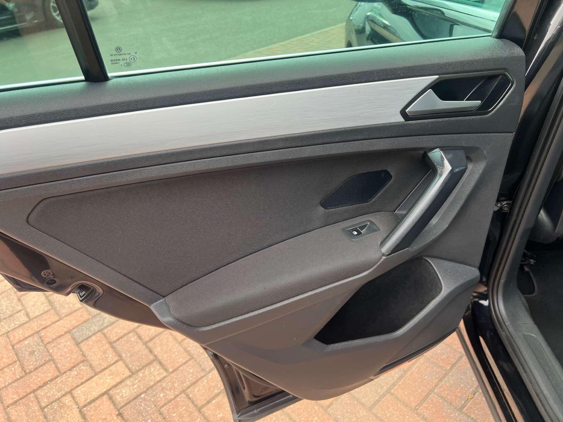 Volkswagen Tiguan view 37