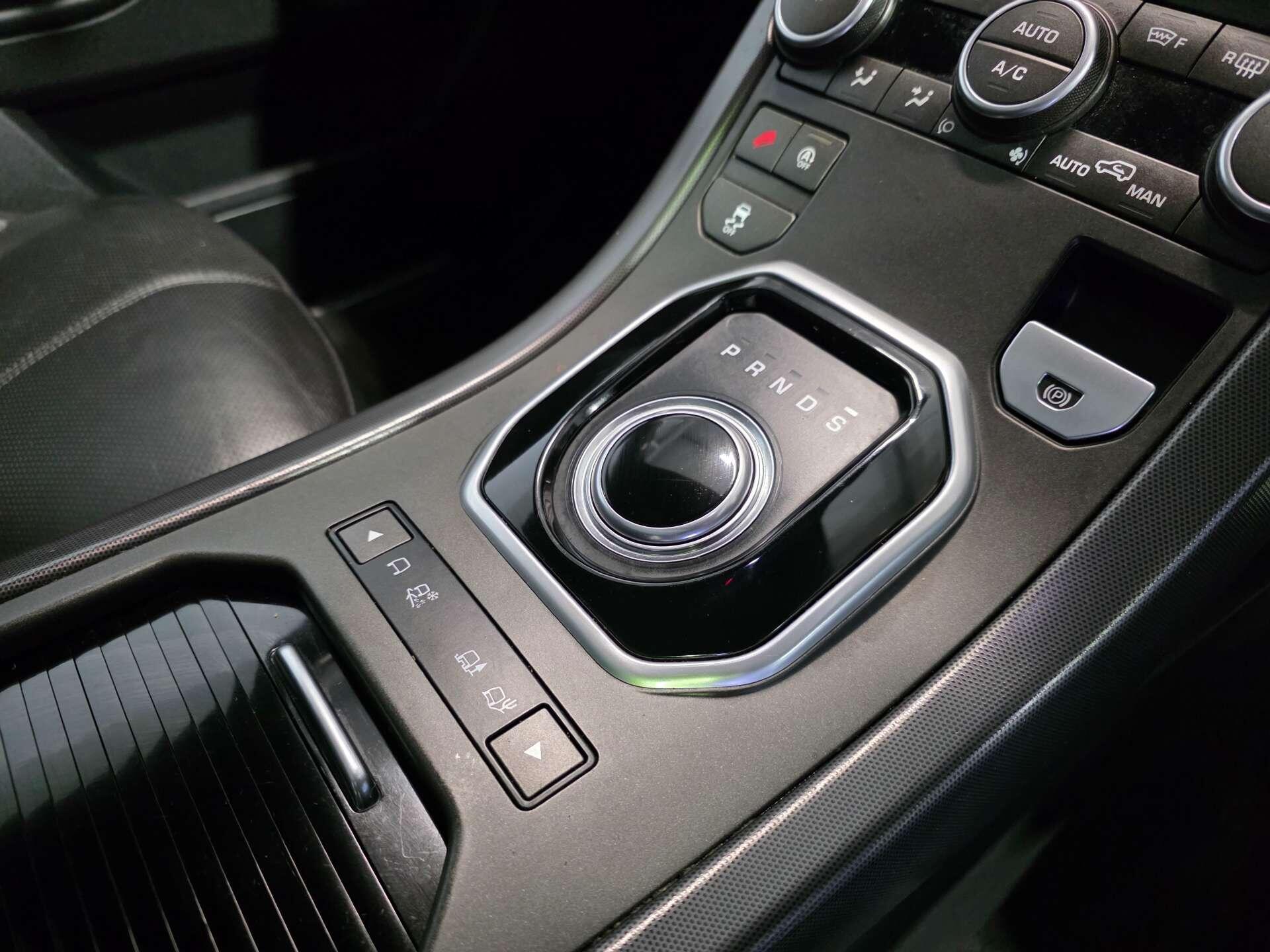 Land Rover Range Rover Evoque view 12