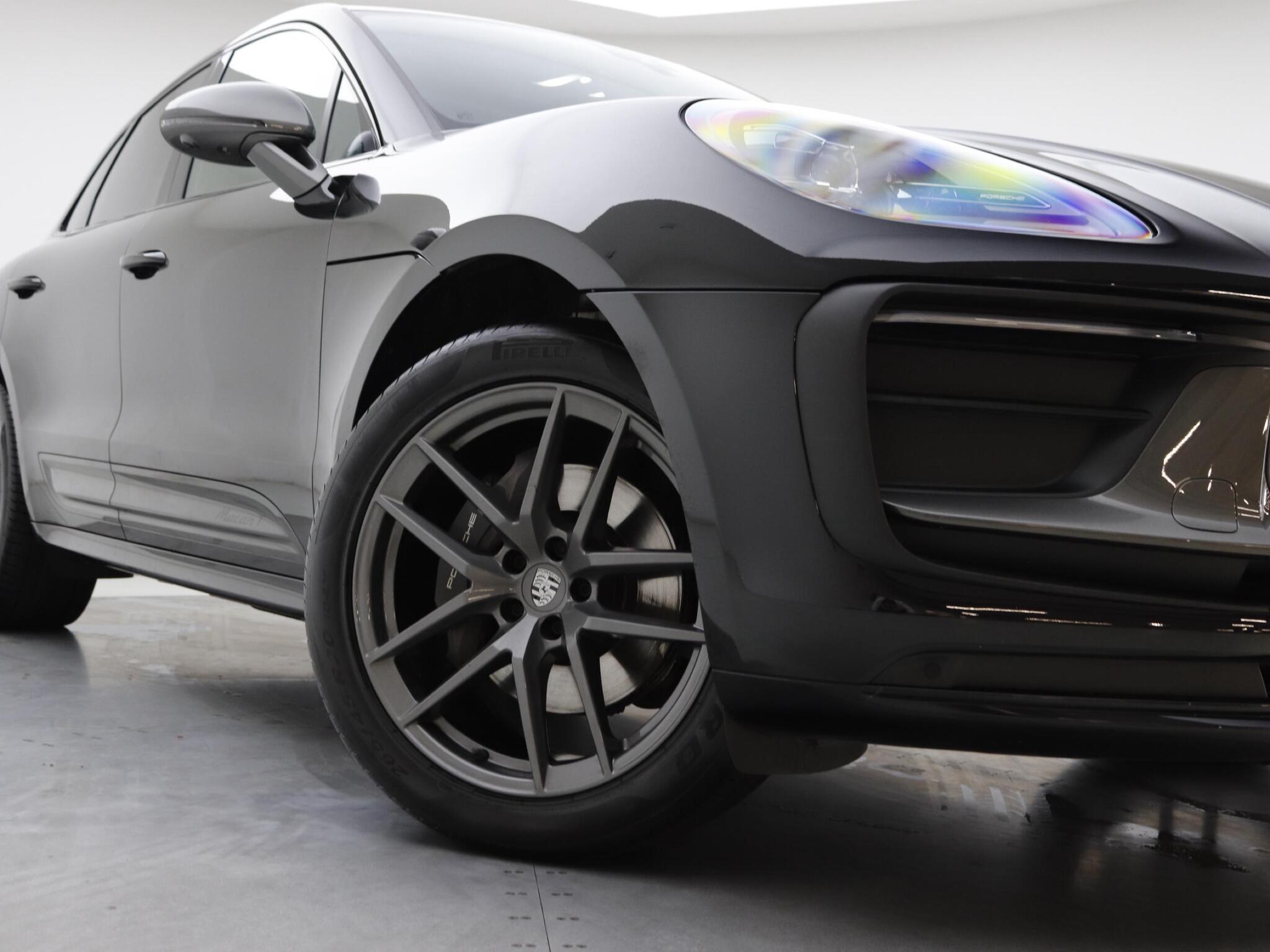 Porsche Macan view 30