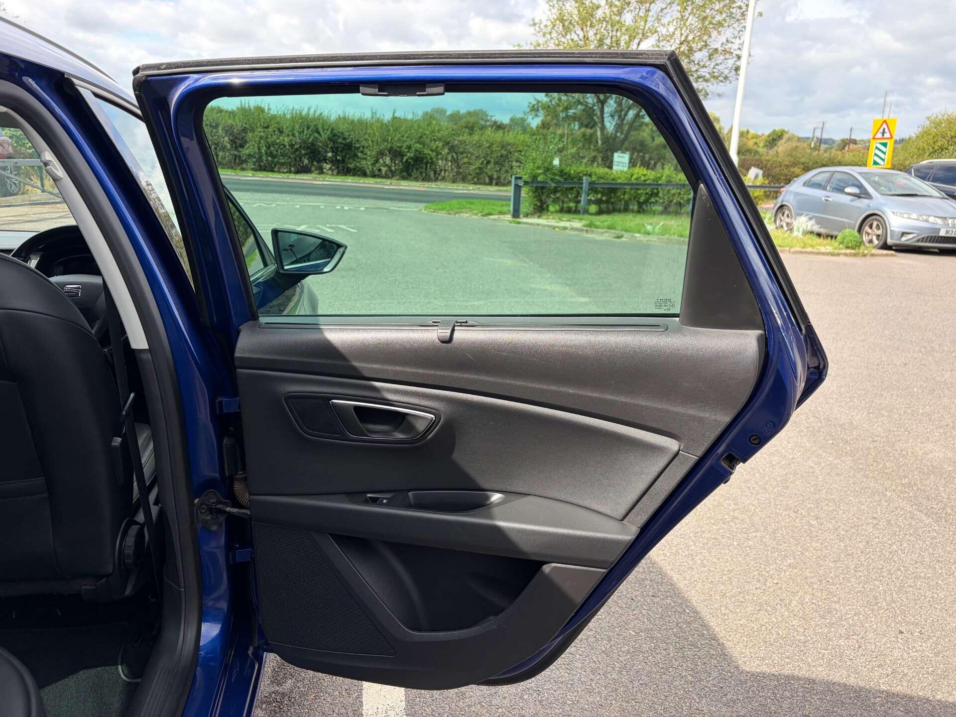 Seat Leon Leon view 26