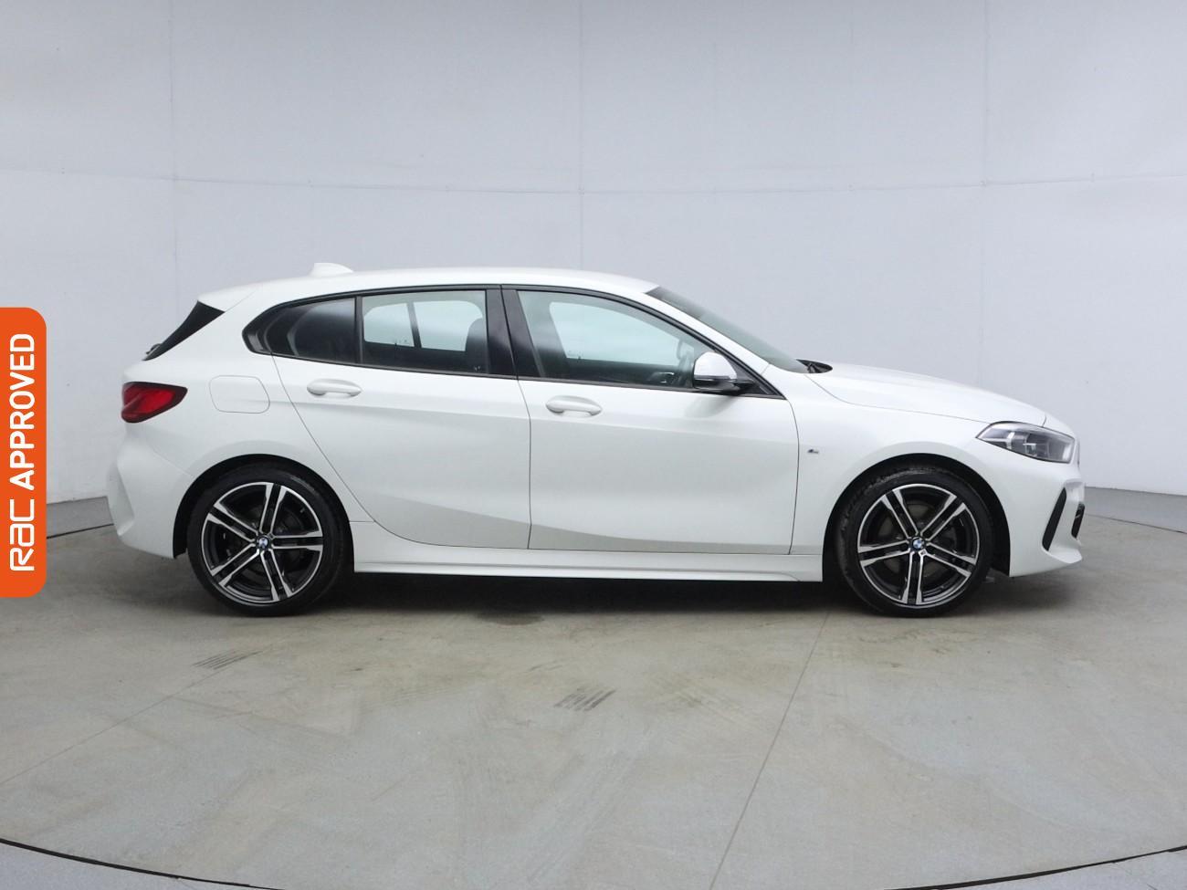 BMW 1 Series view 6