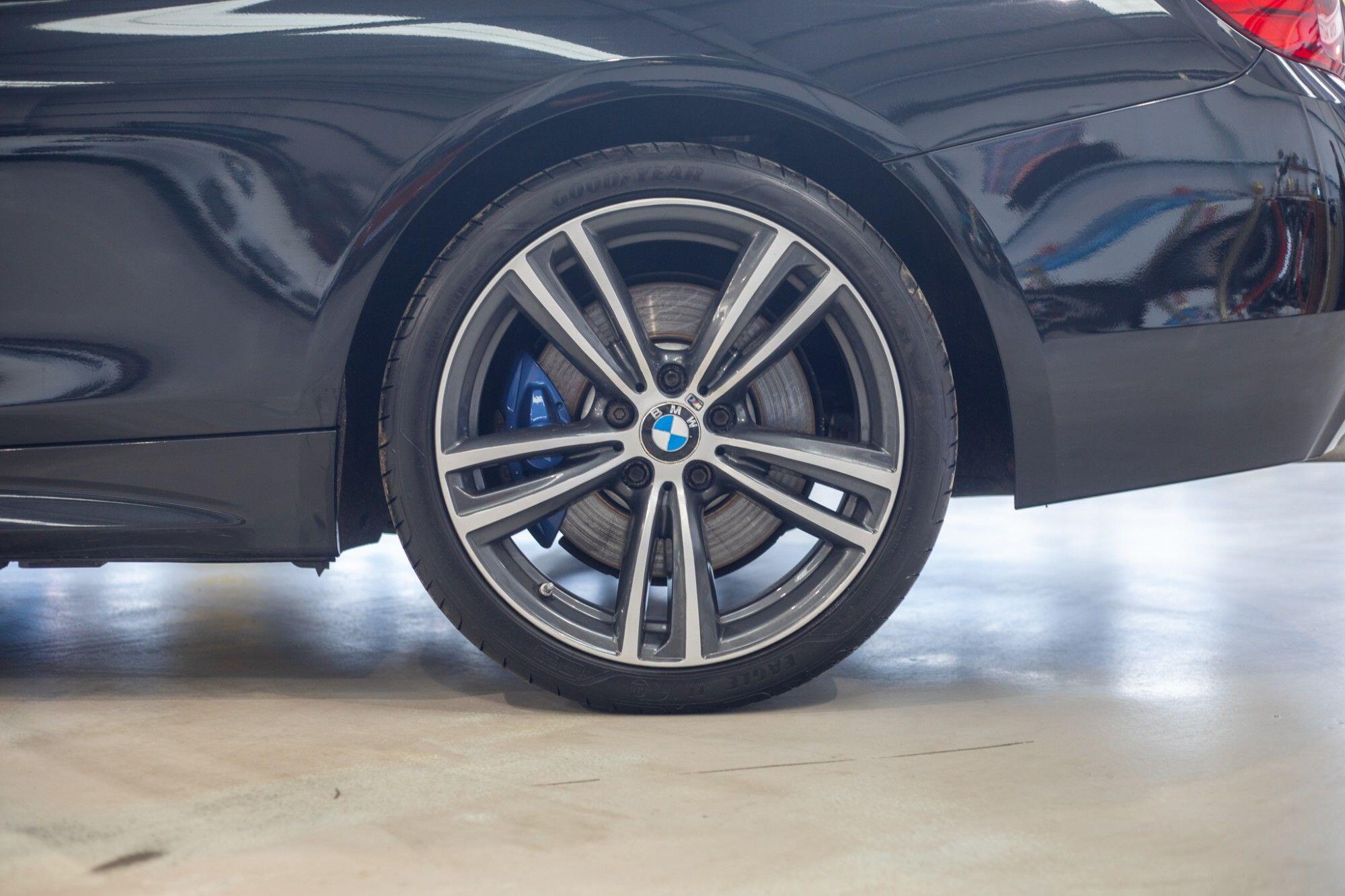 BMW 4 Series view 6