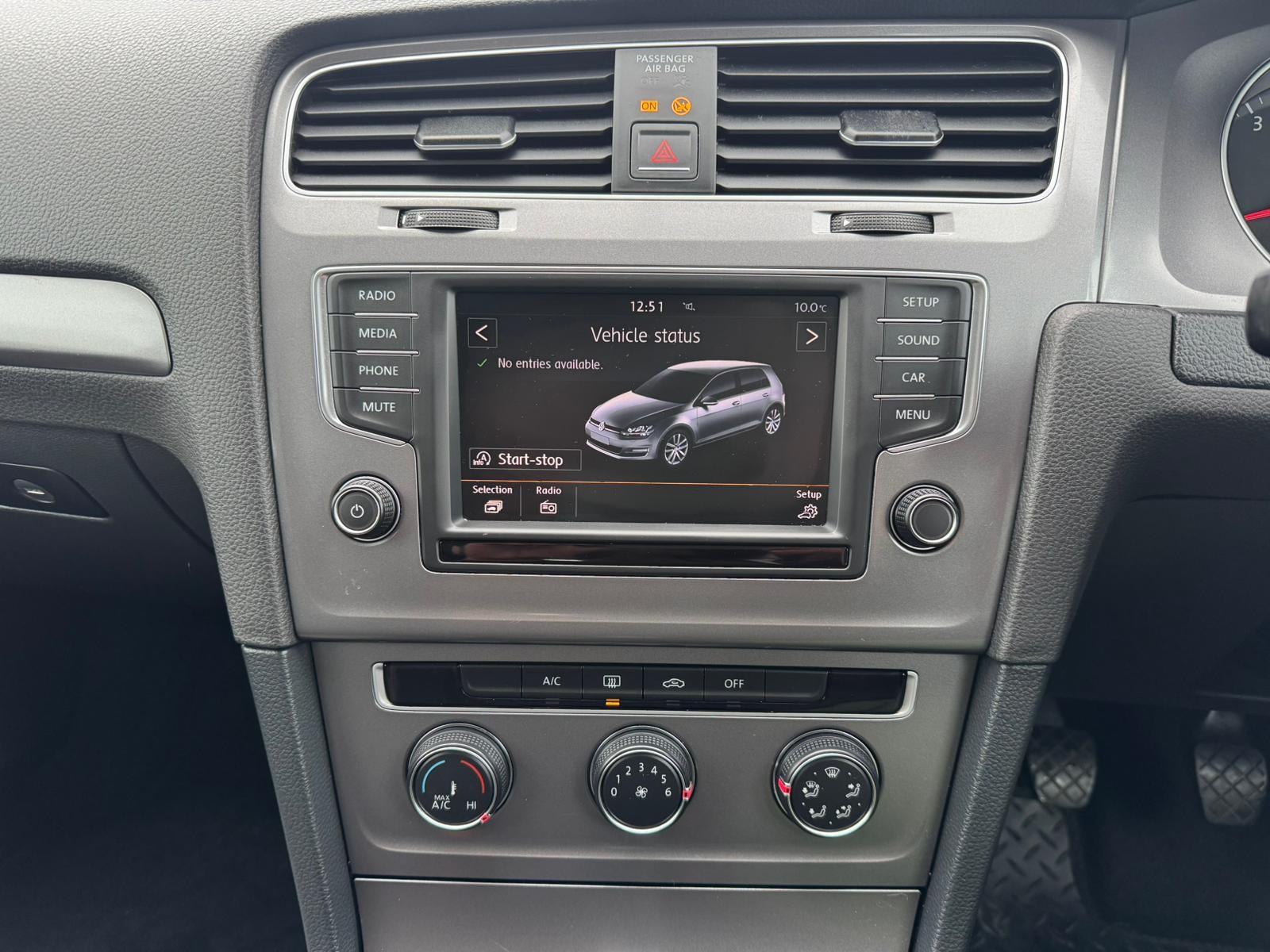 2015 Volkswagen Golf image 15