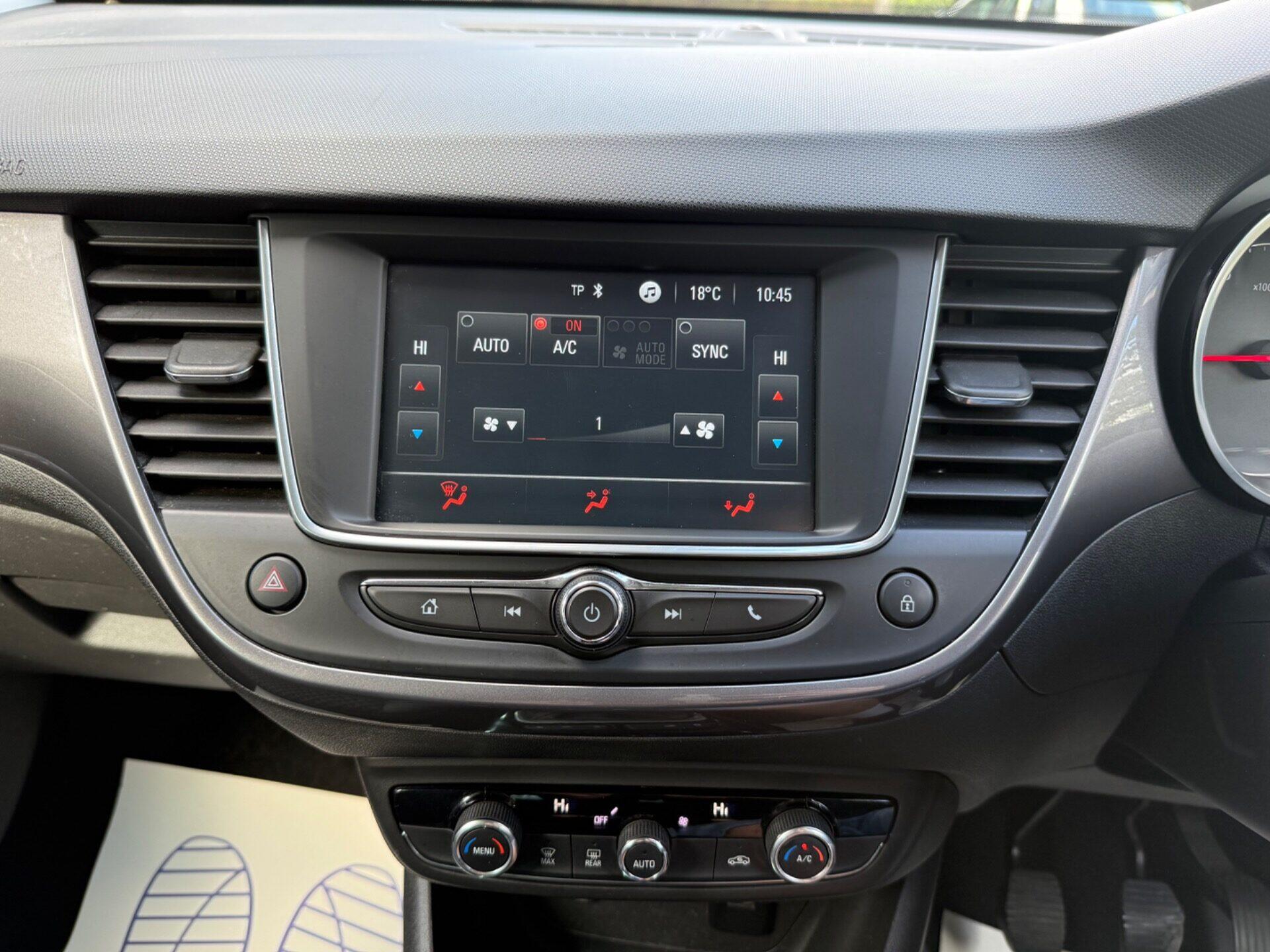 Vauxhall Crossland X view 42