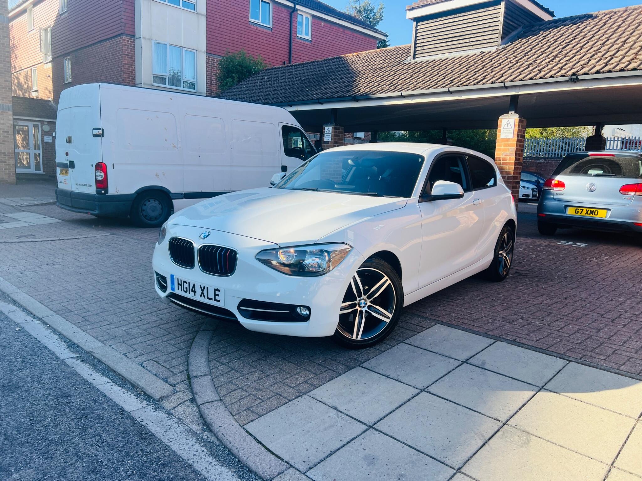 BMW 1 Series view 14