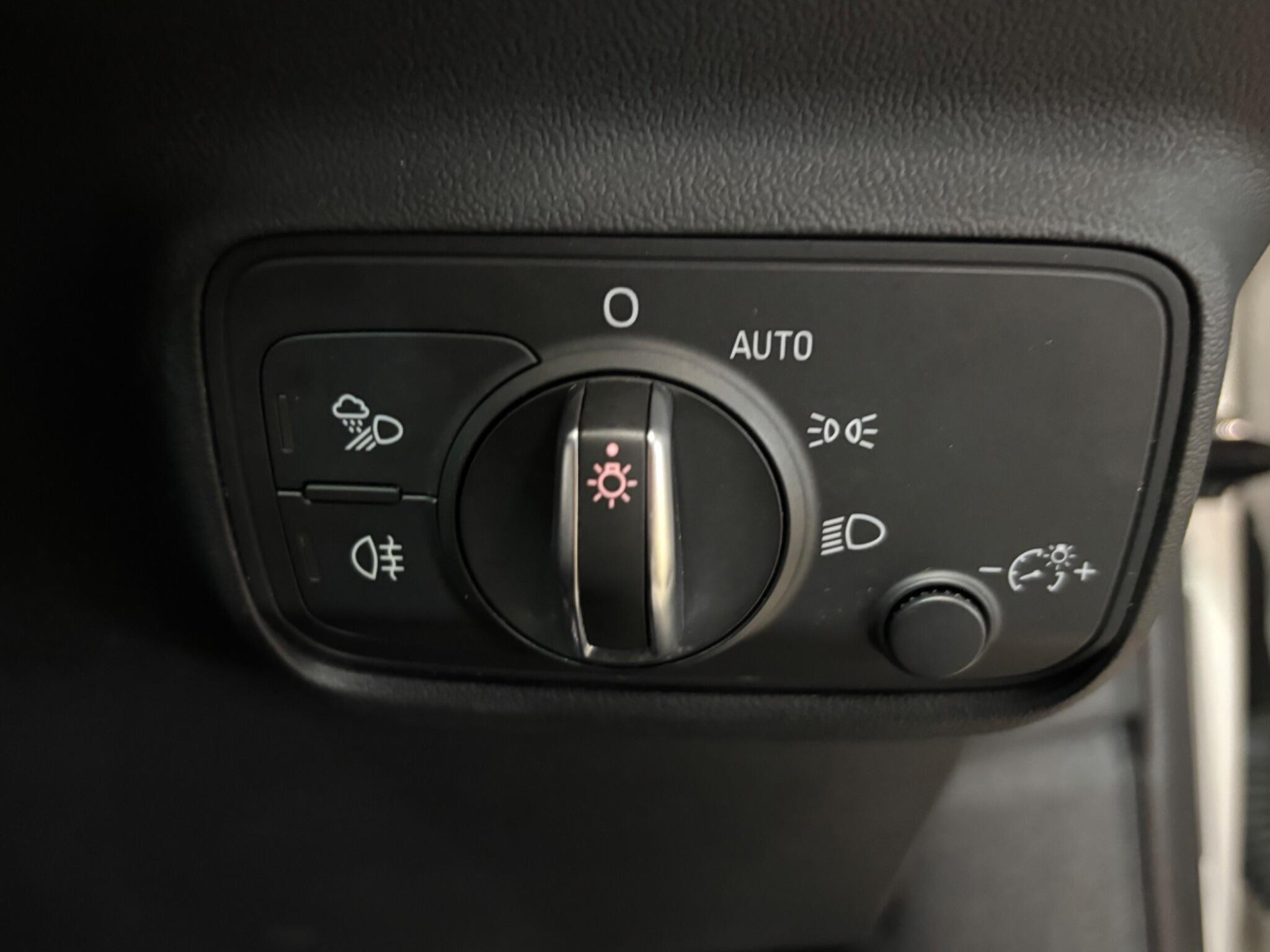 Audi TT view 8