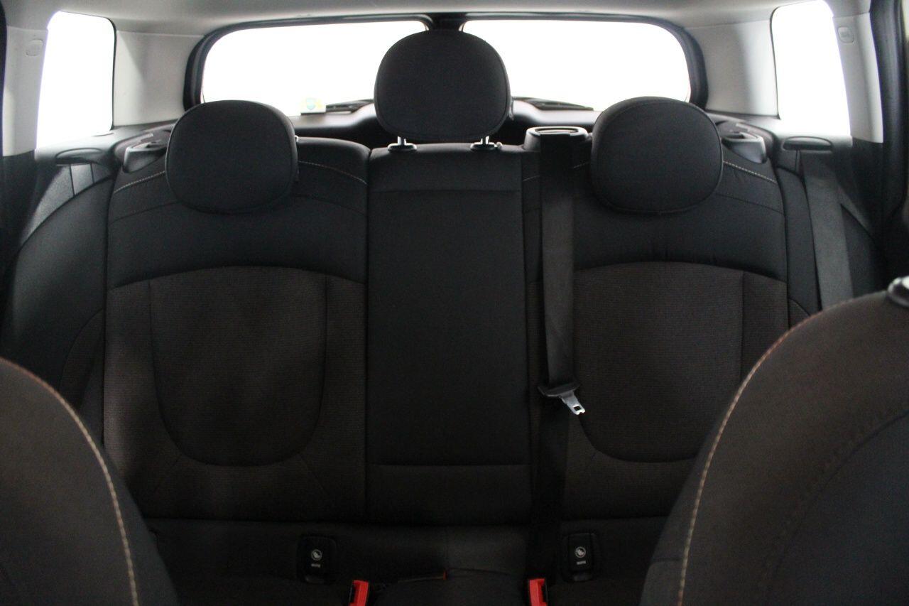 MINI Clubman view 54