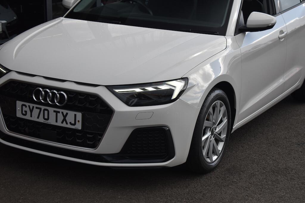 Audi A1 view 21