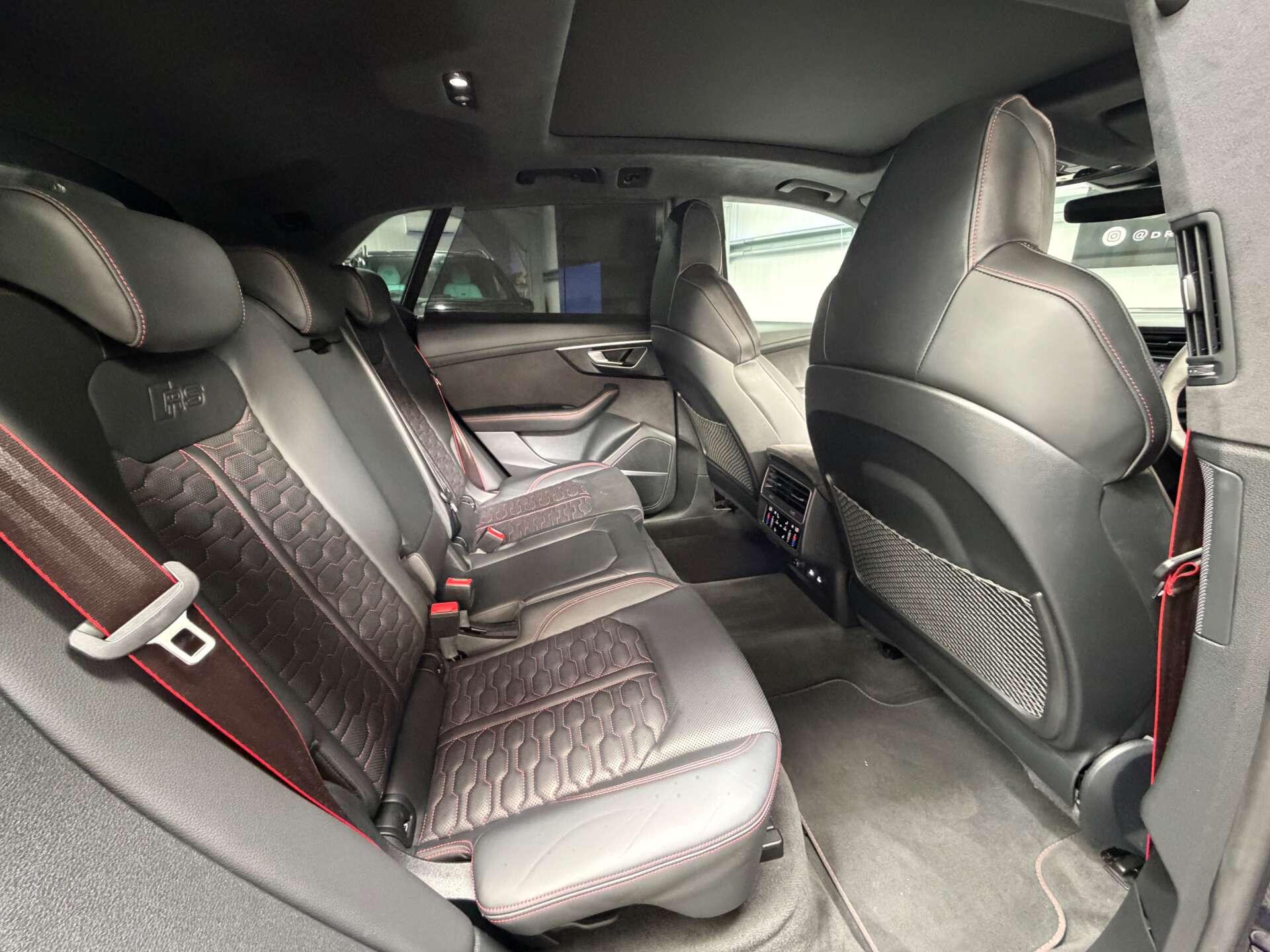 Audi RSQ8 view 25
