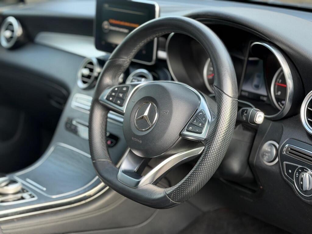 Mercedes-Benz GLC view 14