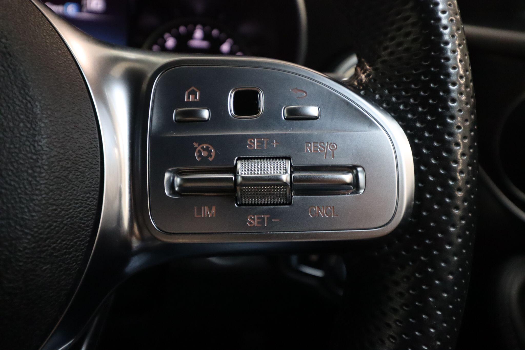 Mercedes-Benz GLC view 41