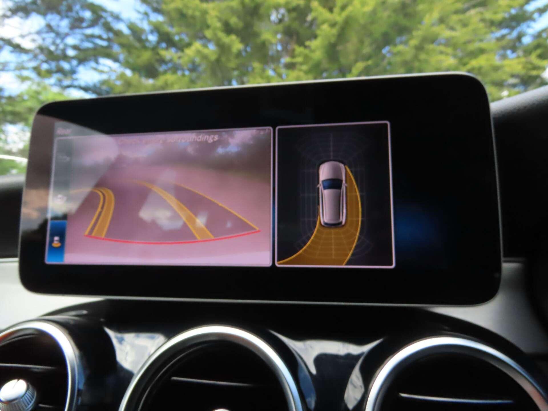 Mercedes-Benz C-Class view 11