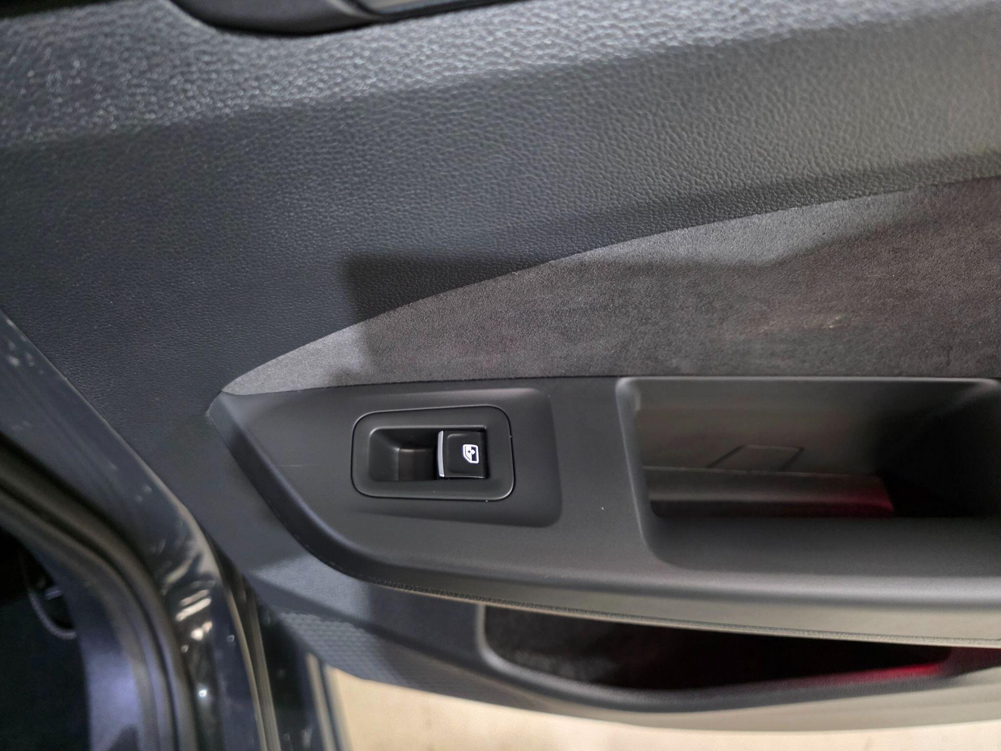 Volkswagen Golf view 21