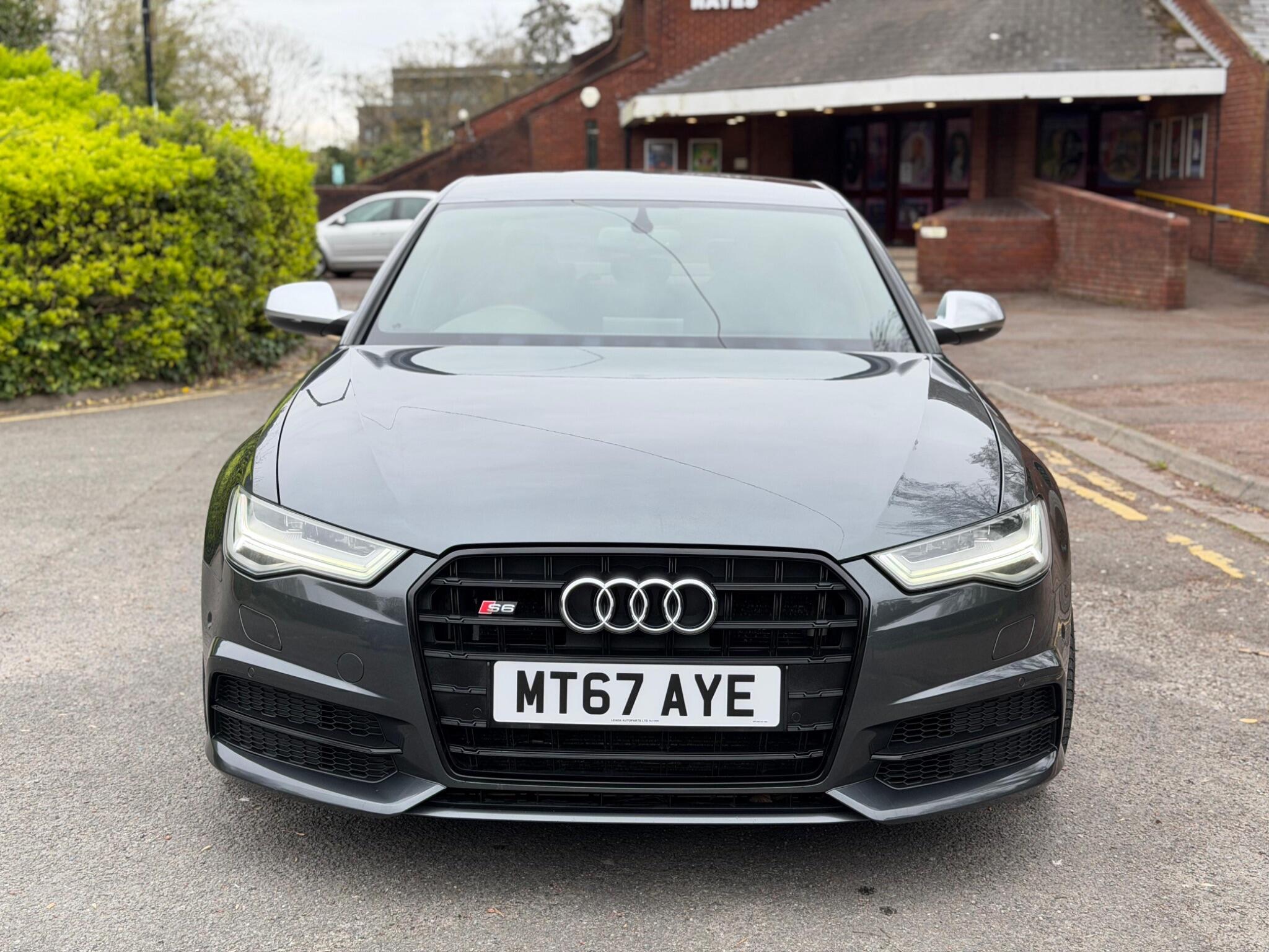Audi S6 view 8