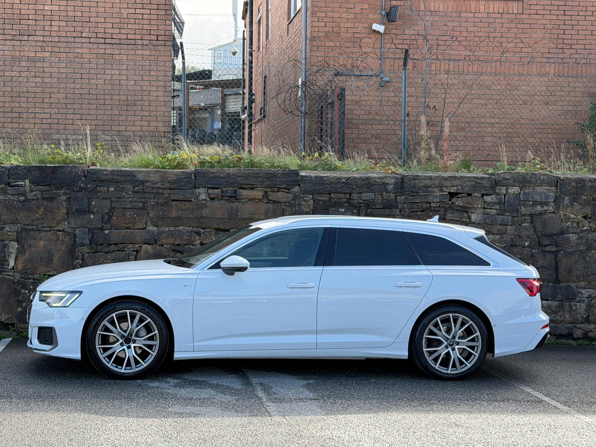 Audi A6 view 4