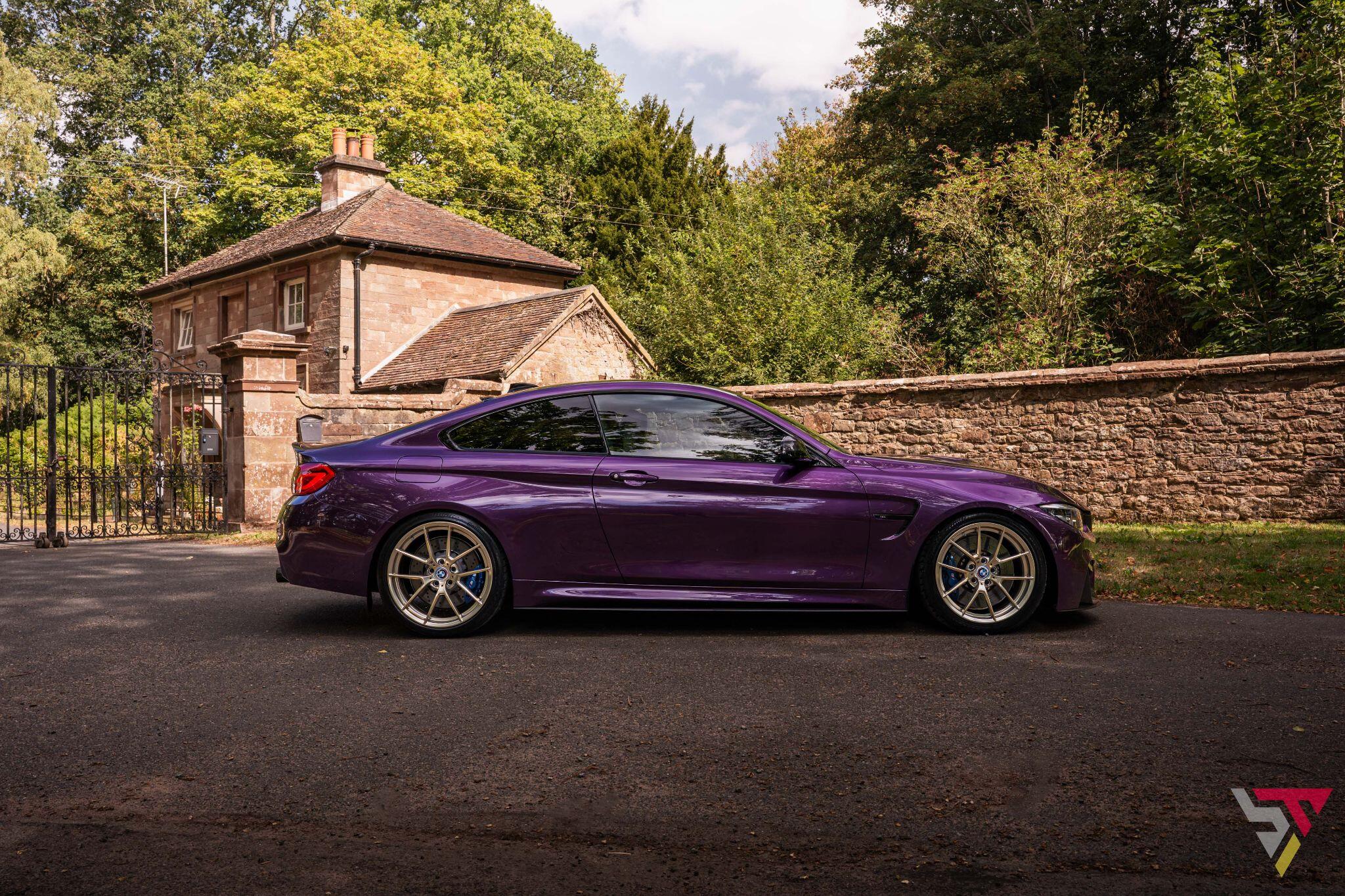 BMW M4 view 2