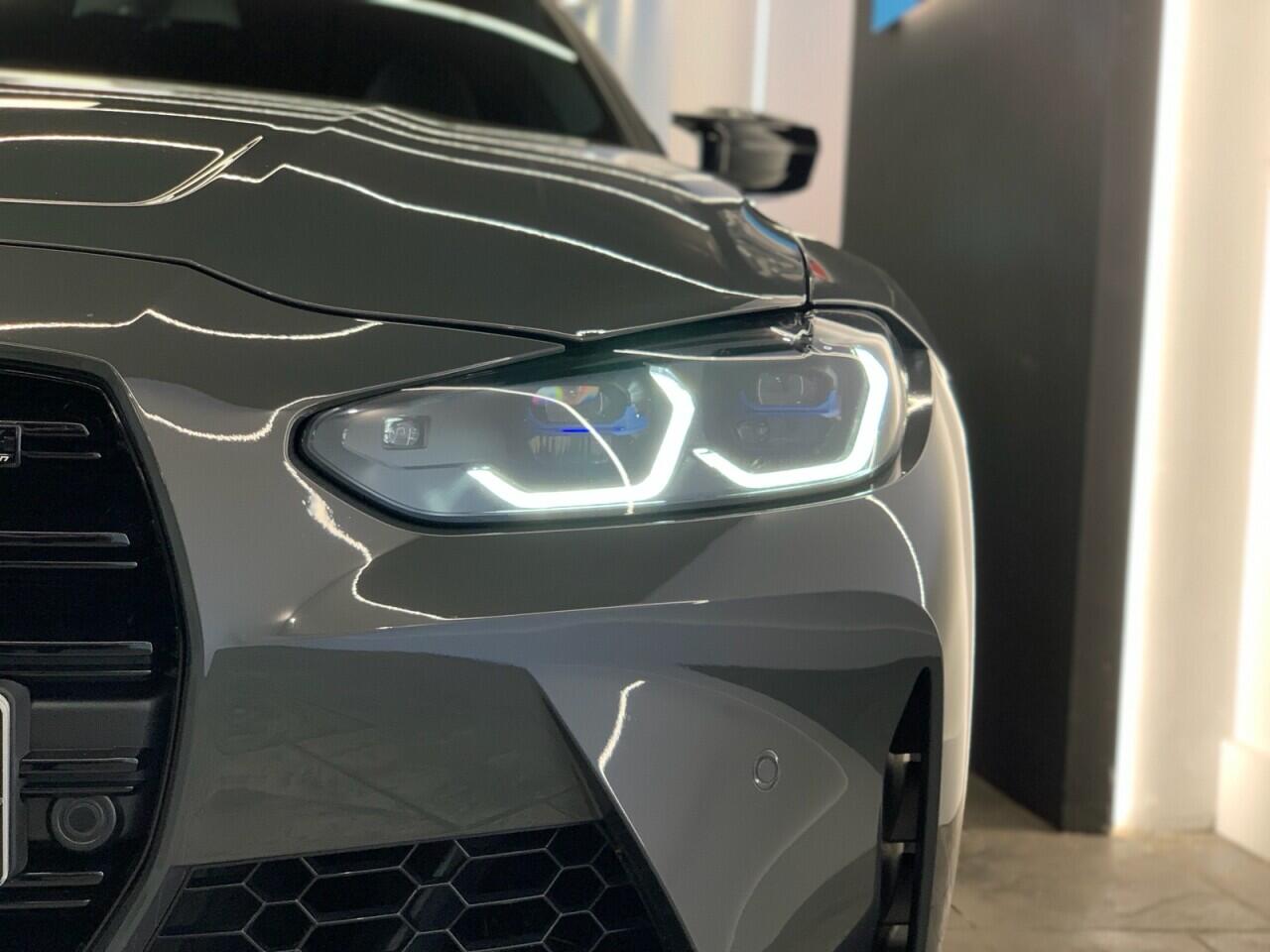 BMW M4 view 8