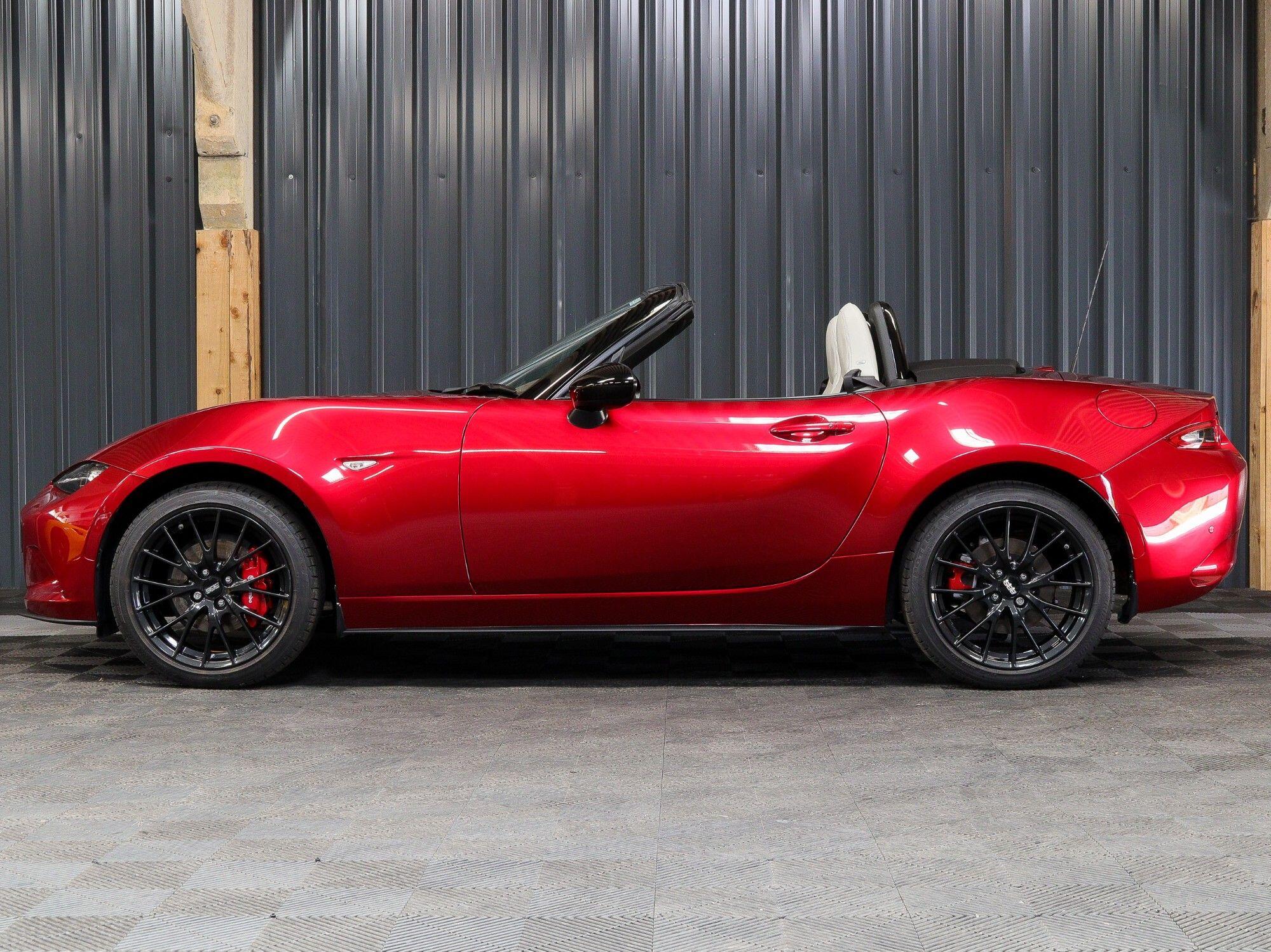 Mazda MX-5 view 12