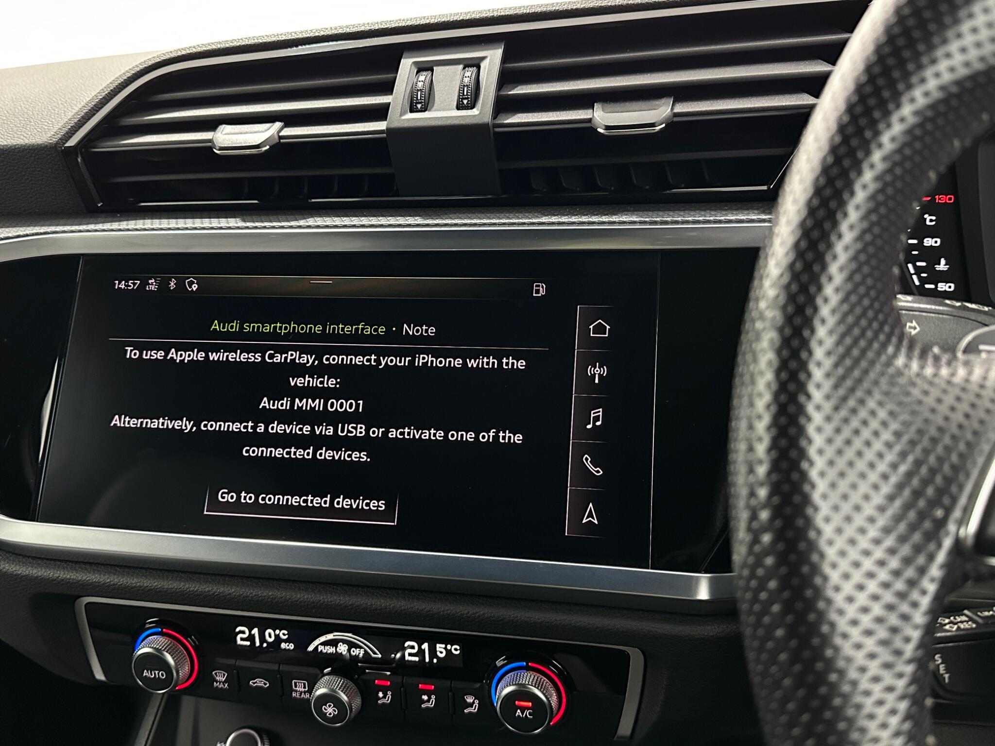 Audi Q3 view 23