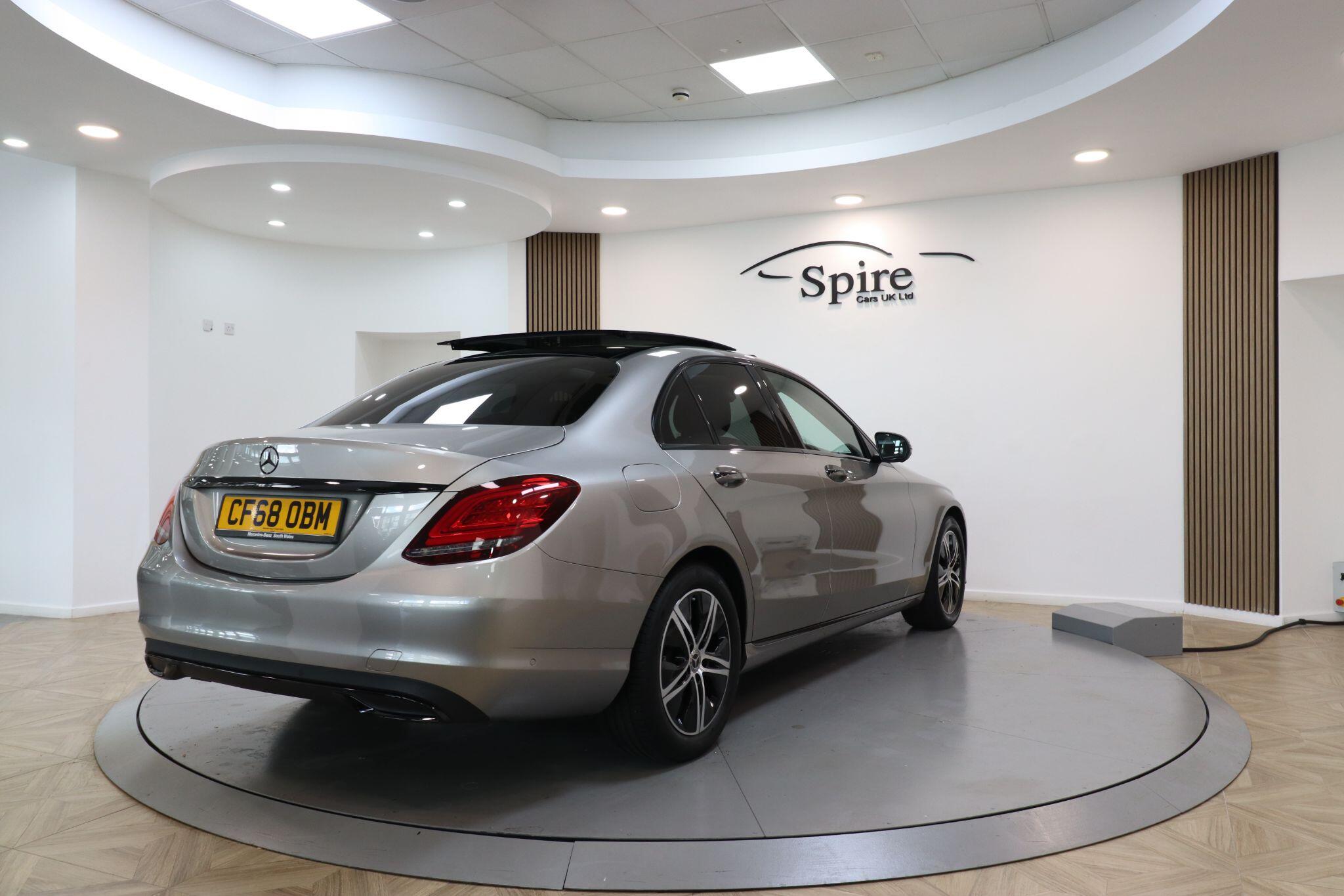 Mercedes-Benz C Class view 6