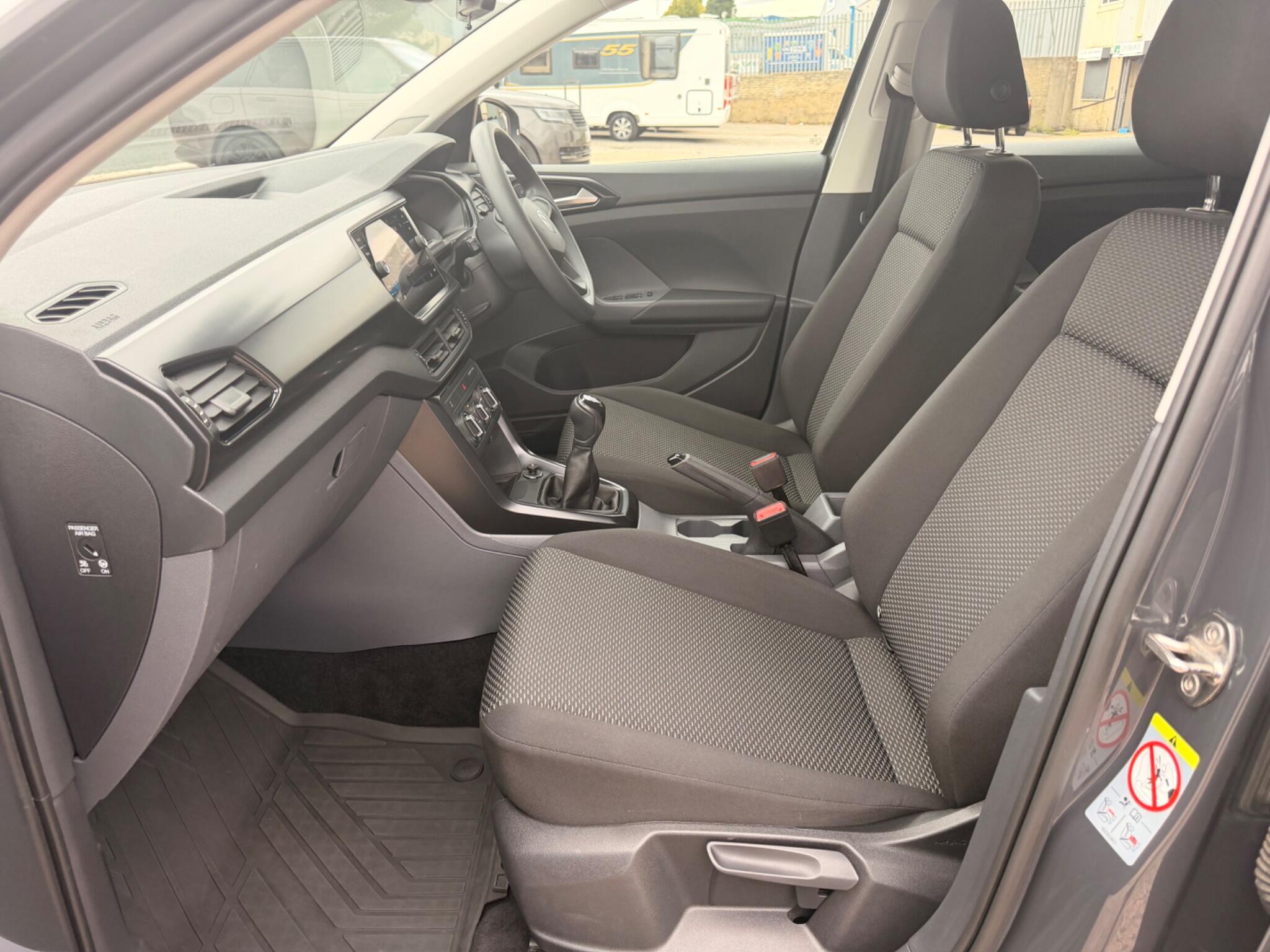 Volkswagen T-Cross view 34
