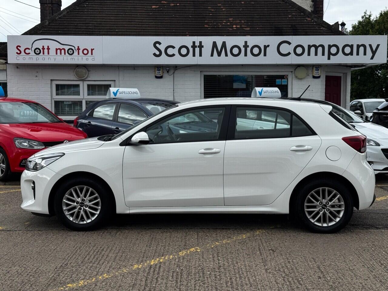 Kia Rio view 9