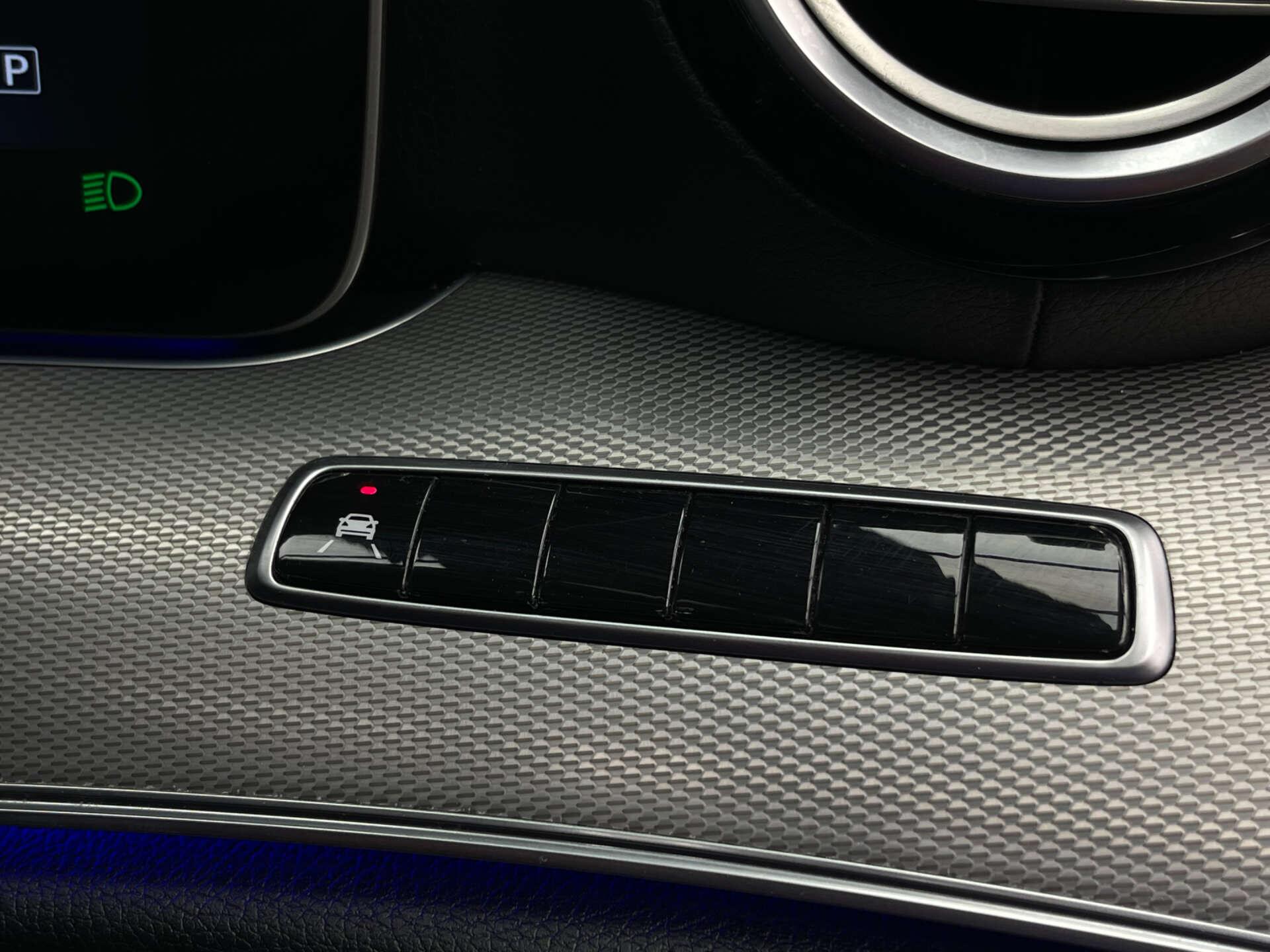 Mercedes-Benz E Class view 14