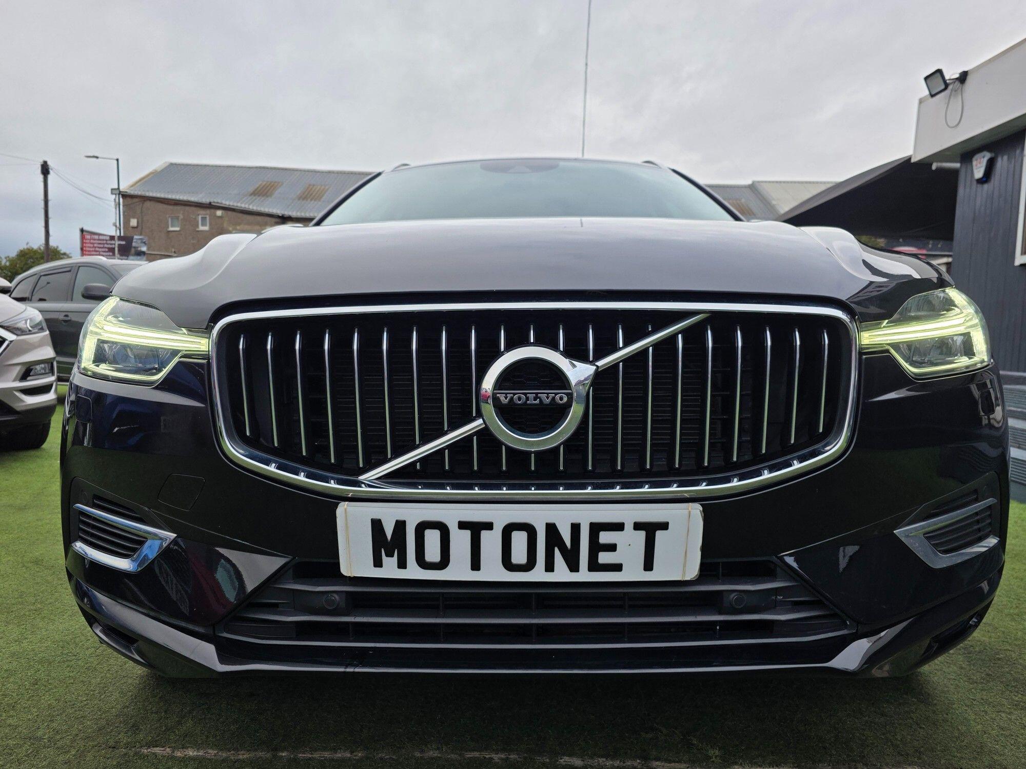 Volvo XC60 view 3