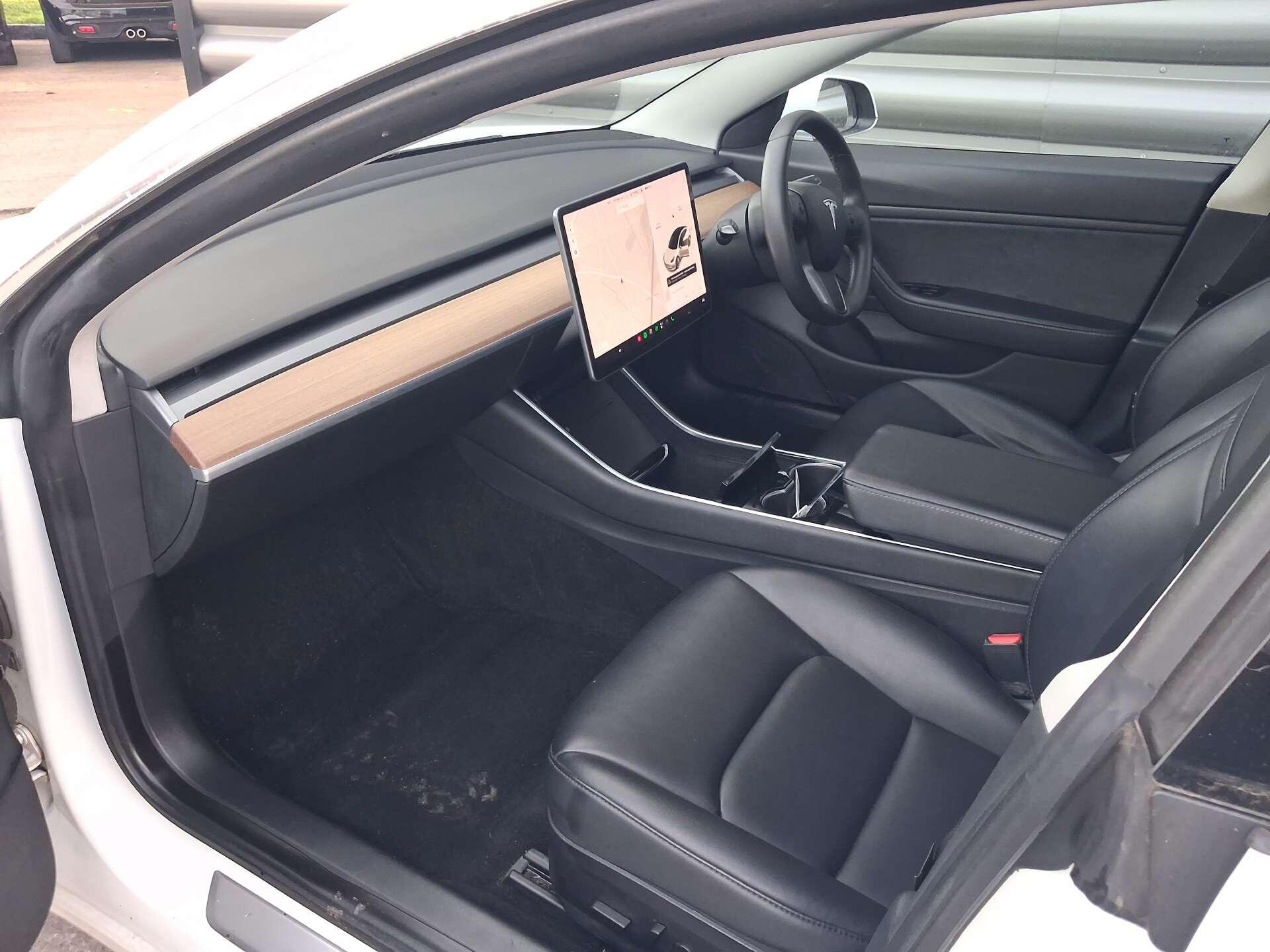 Tesla Model 3 view 16