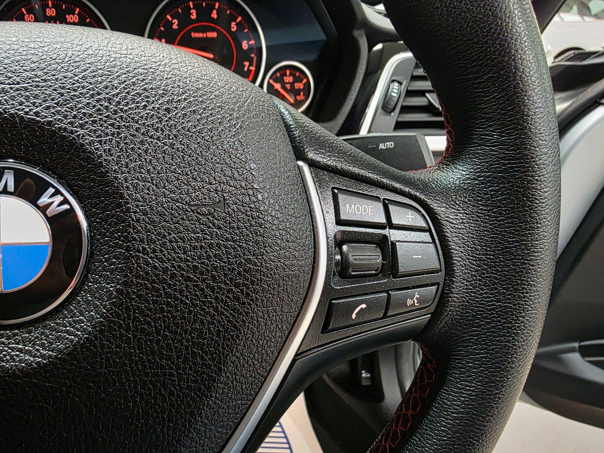 BMW 3 Series view 16