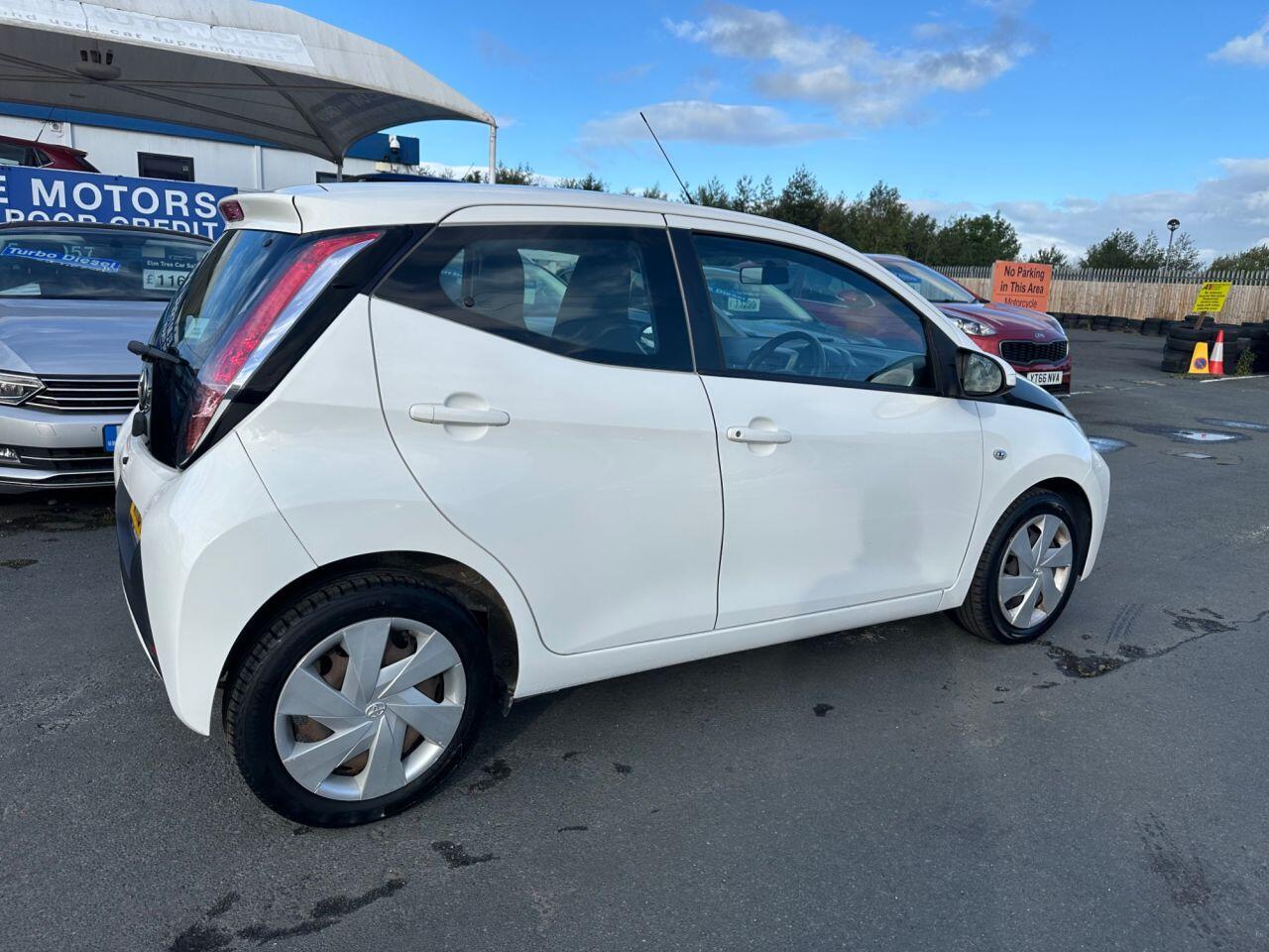Toyota Aygo view 42