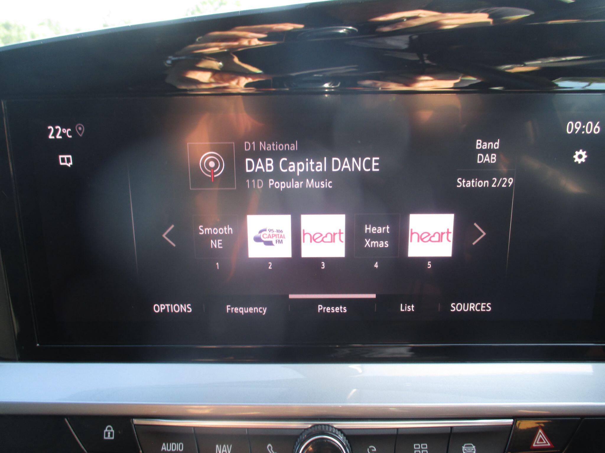 Vauxhall Mokka Electric view 34