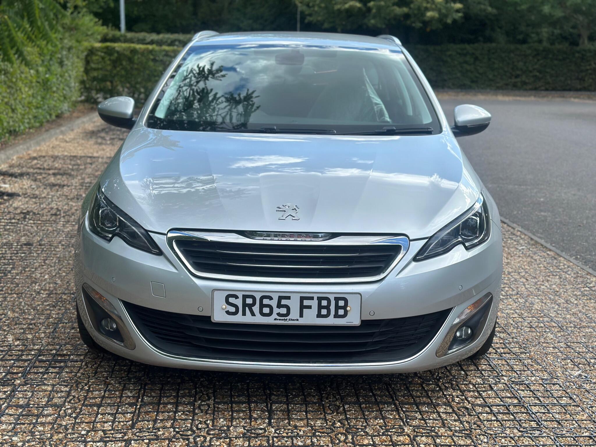 Peugeot 308 view 7