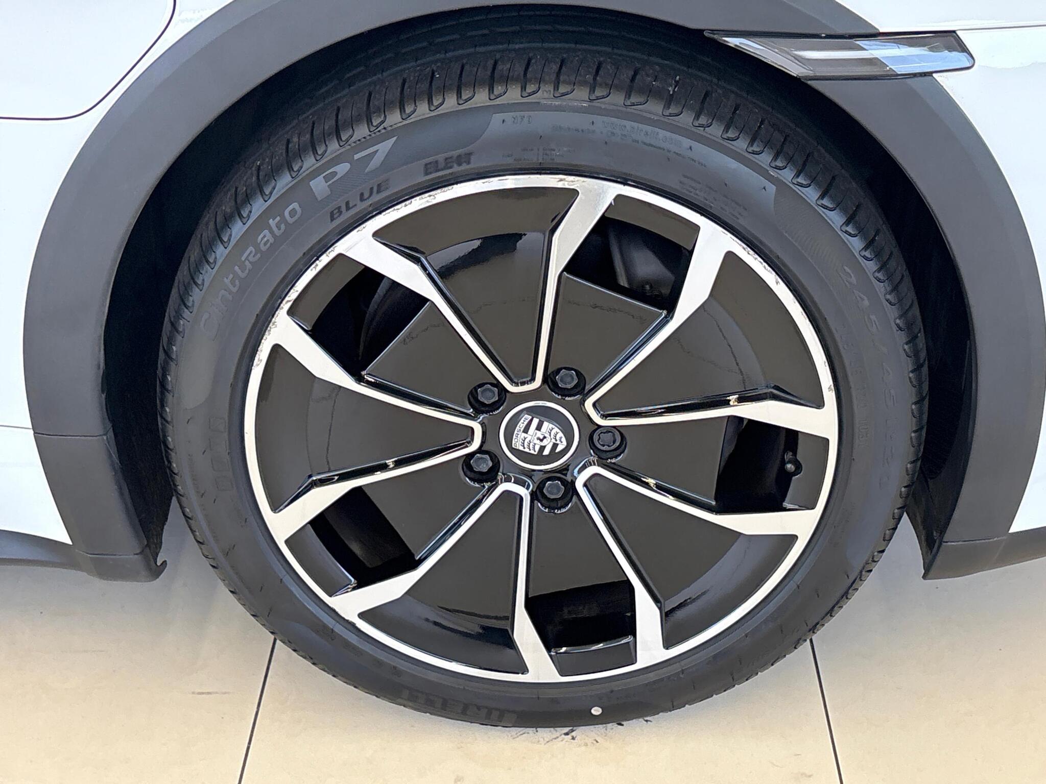 Porsche Taycan view 24