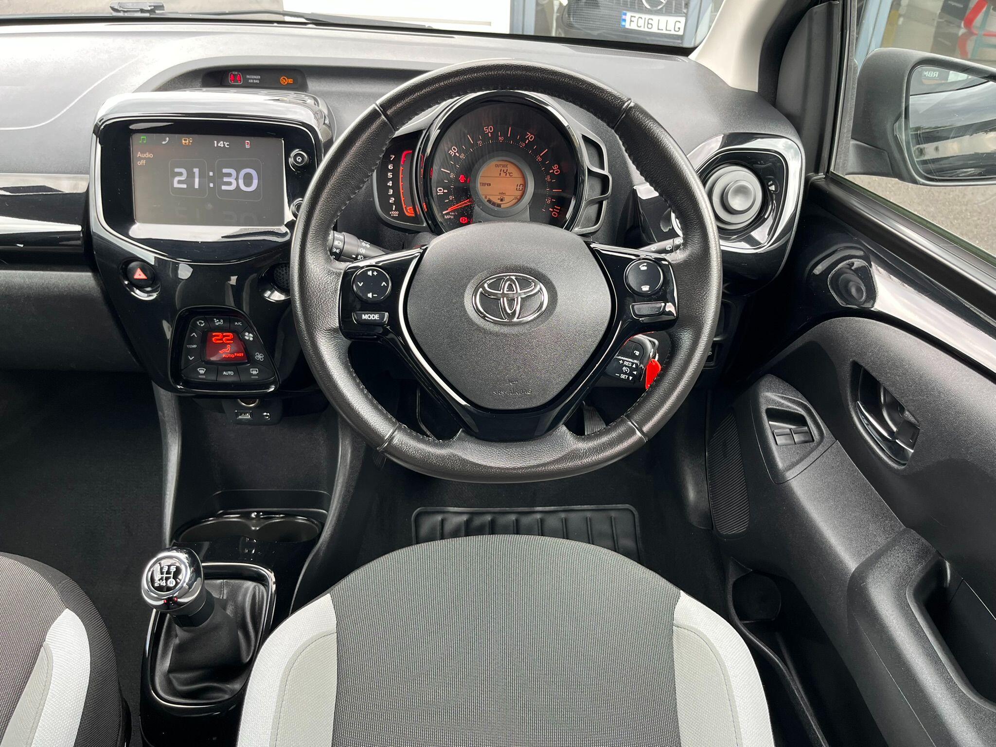 Toyota Aygo view 14