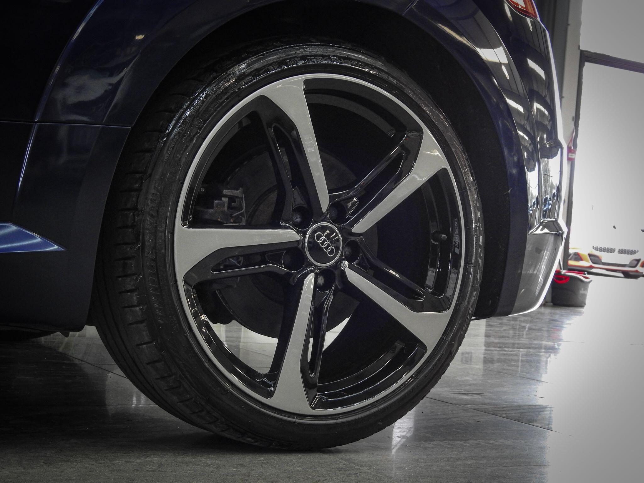 Audi TT view 19