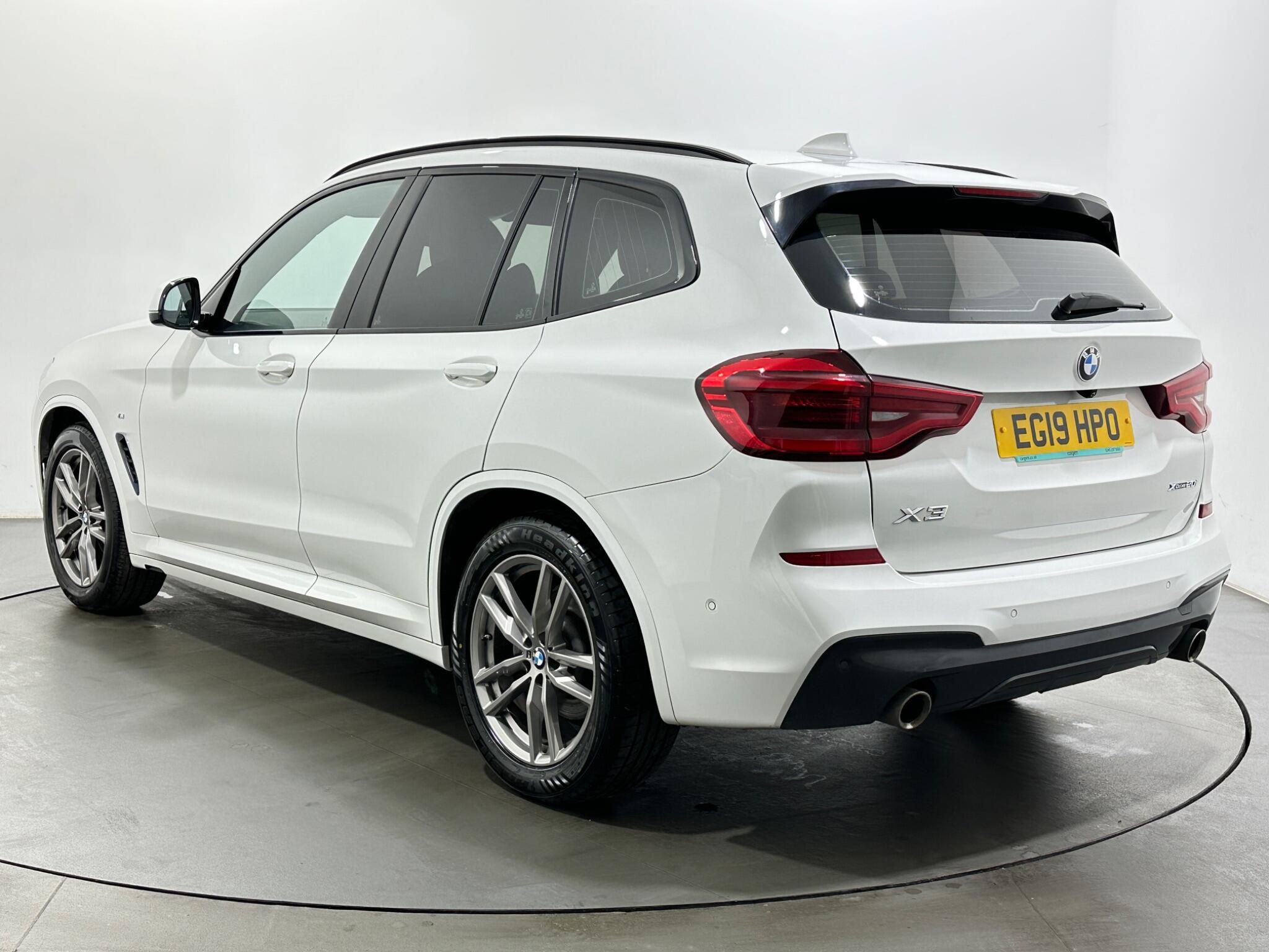 BMW X3 view 6