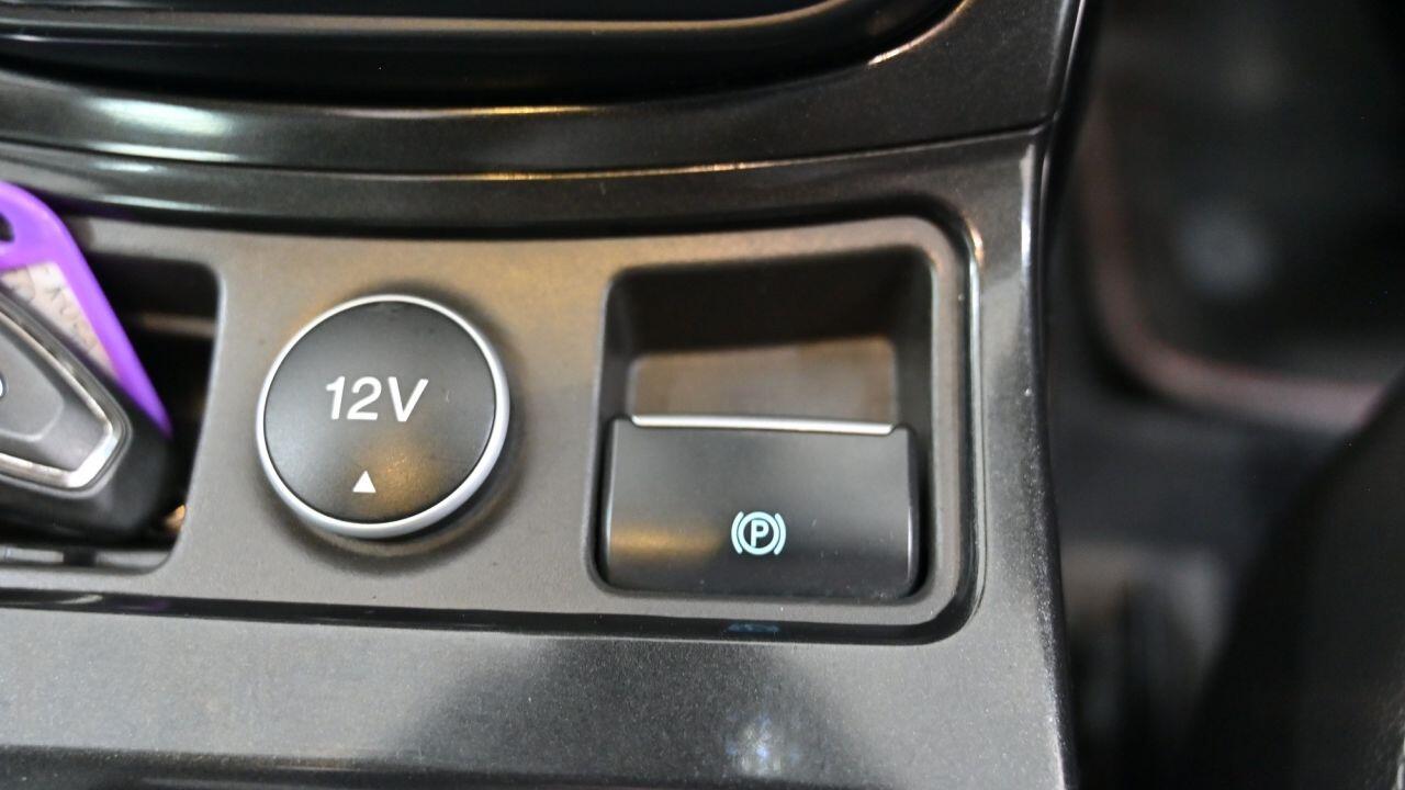 Ford Kuga view 32